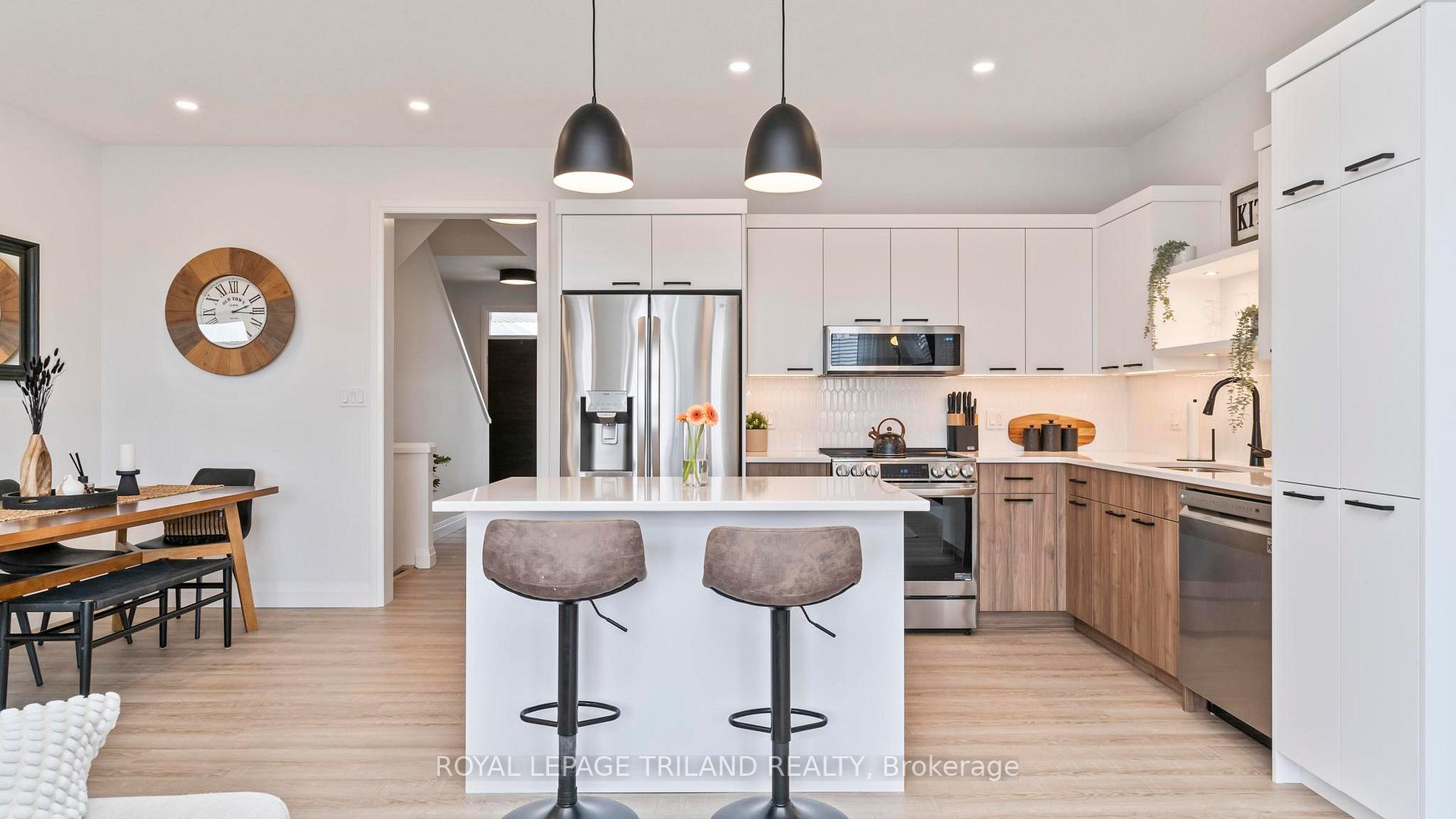 Photo 15 of 265 Renaissance Drive, St. Thomas — HOMEH