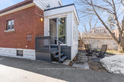 Photo 2 of 100 Arkell Street, Hamilton, Westdale — HOMEH