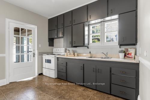 Photo 17 of 100 Arkell Street, Hamilton, Westdale — HOMEH