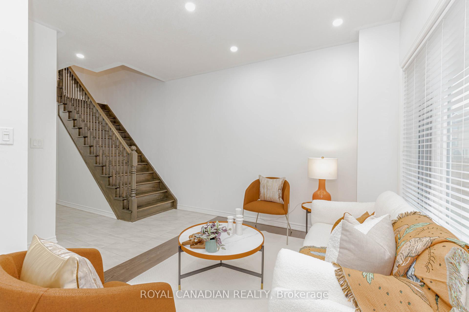 Photo 8 of 106 Borers Creek Circle, Hamilton, Waterdown — HOMEH