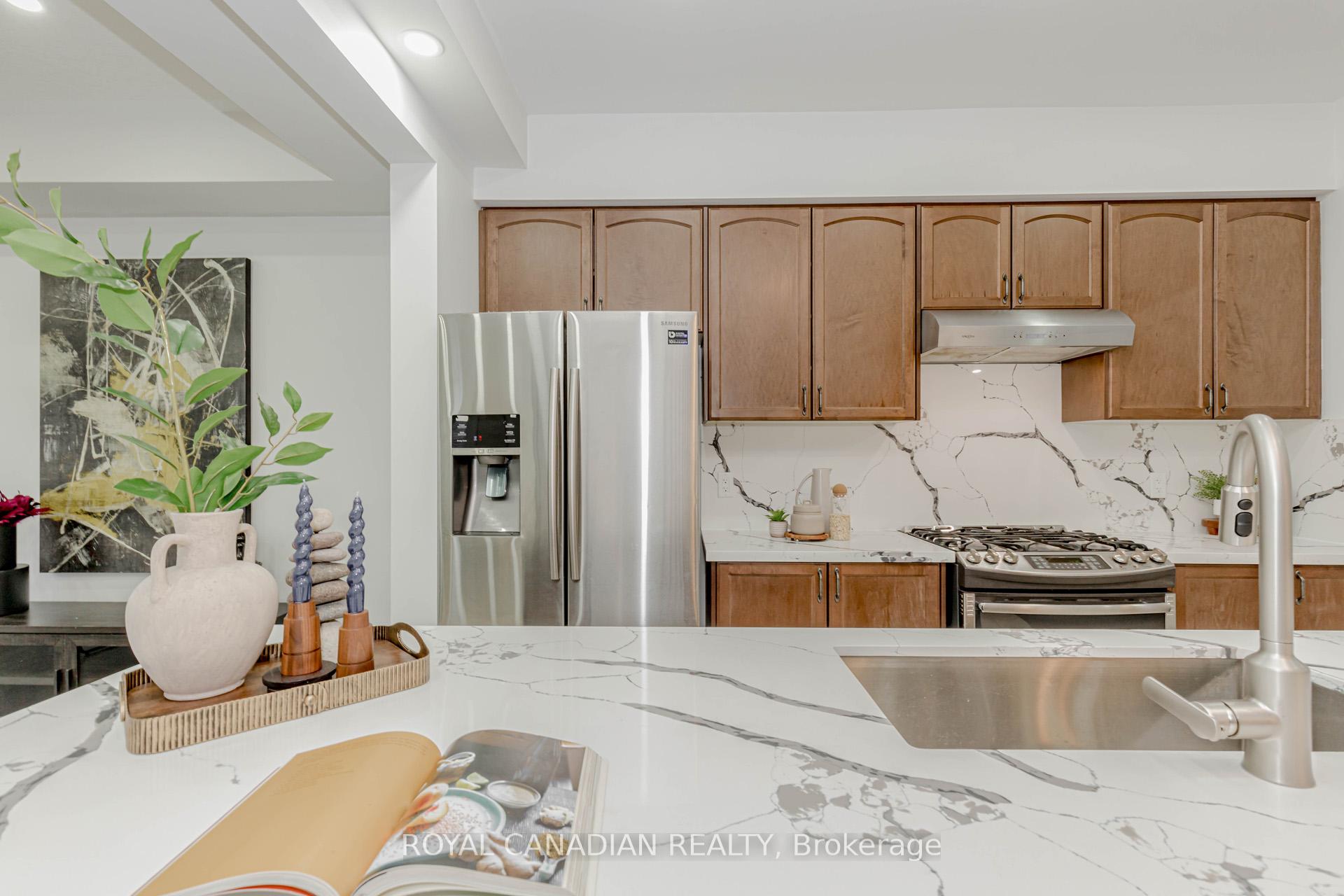 Photo 19 of 106 Borers Creek Circle, Hamilton, Waterdown — HOMEH