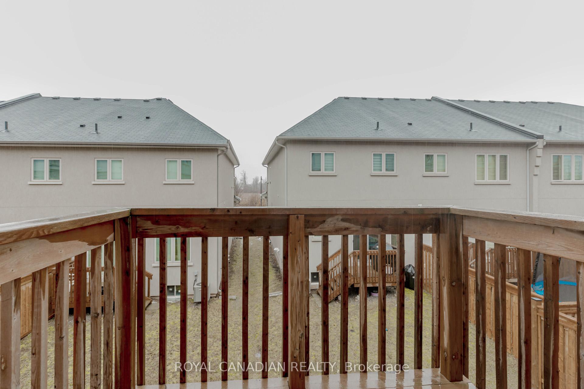 Photo 30 of 106 Borers Creek Circle, Hamilton, Waterdown — HOMEH