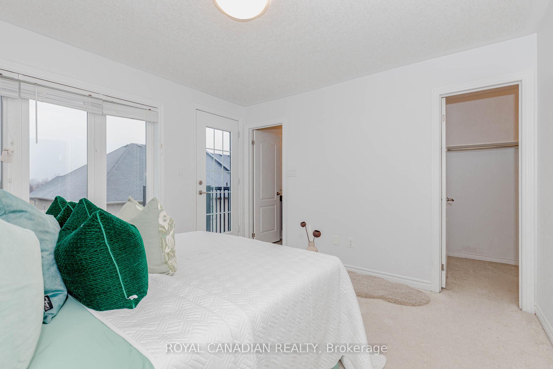 Photo 37 of 106 Borers Creek Circle, Hamilton, Waterdown — HOMEH