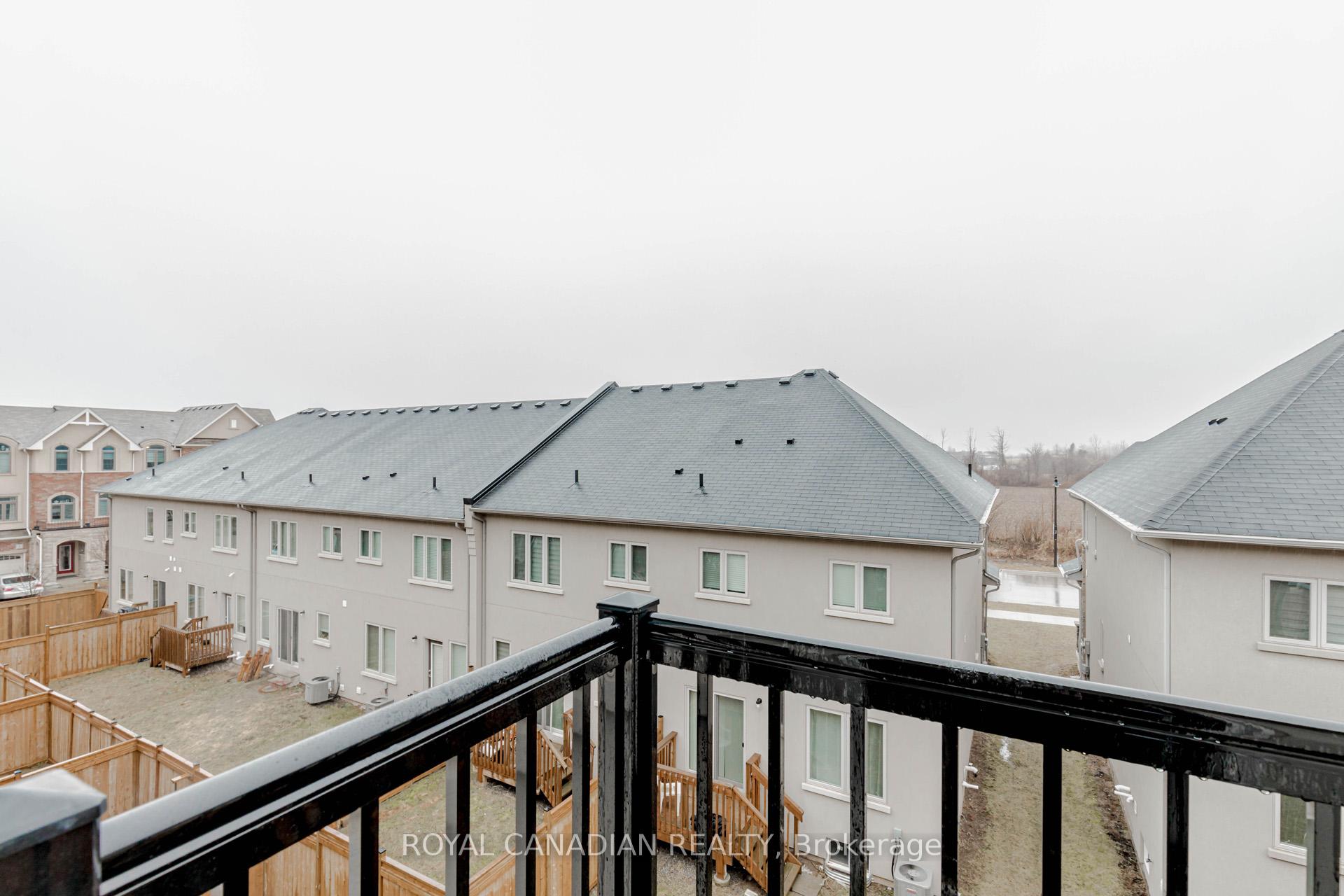 Photo 40 of 106 Borers Creek Circle, Hamilton, Waterdown — HOMEH