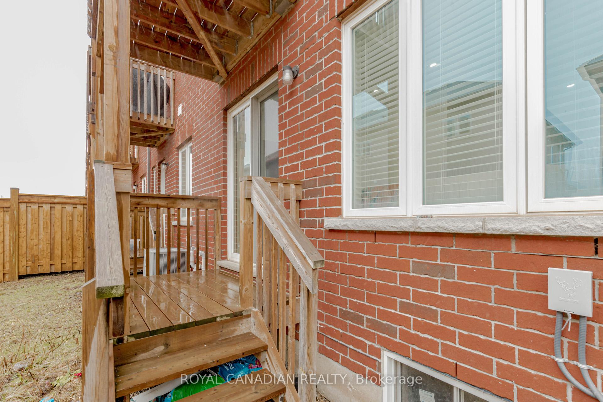 Photo 50 of 106 Borers Creek Circle, Hamilton, Waterdown — HOMEH