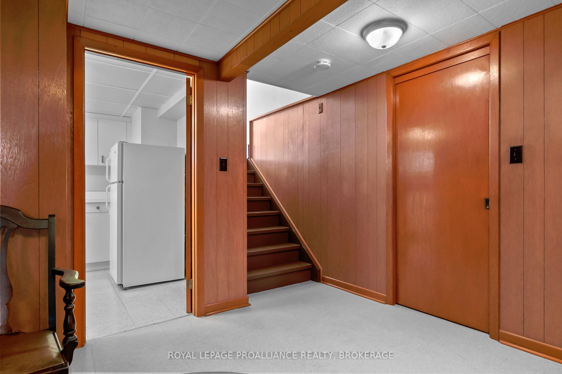 Photo 27 of 101 Elizabeth Drive, Gananoque — HOMEH