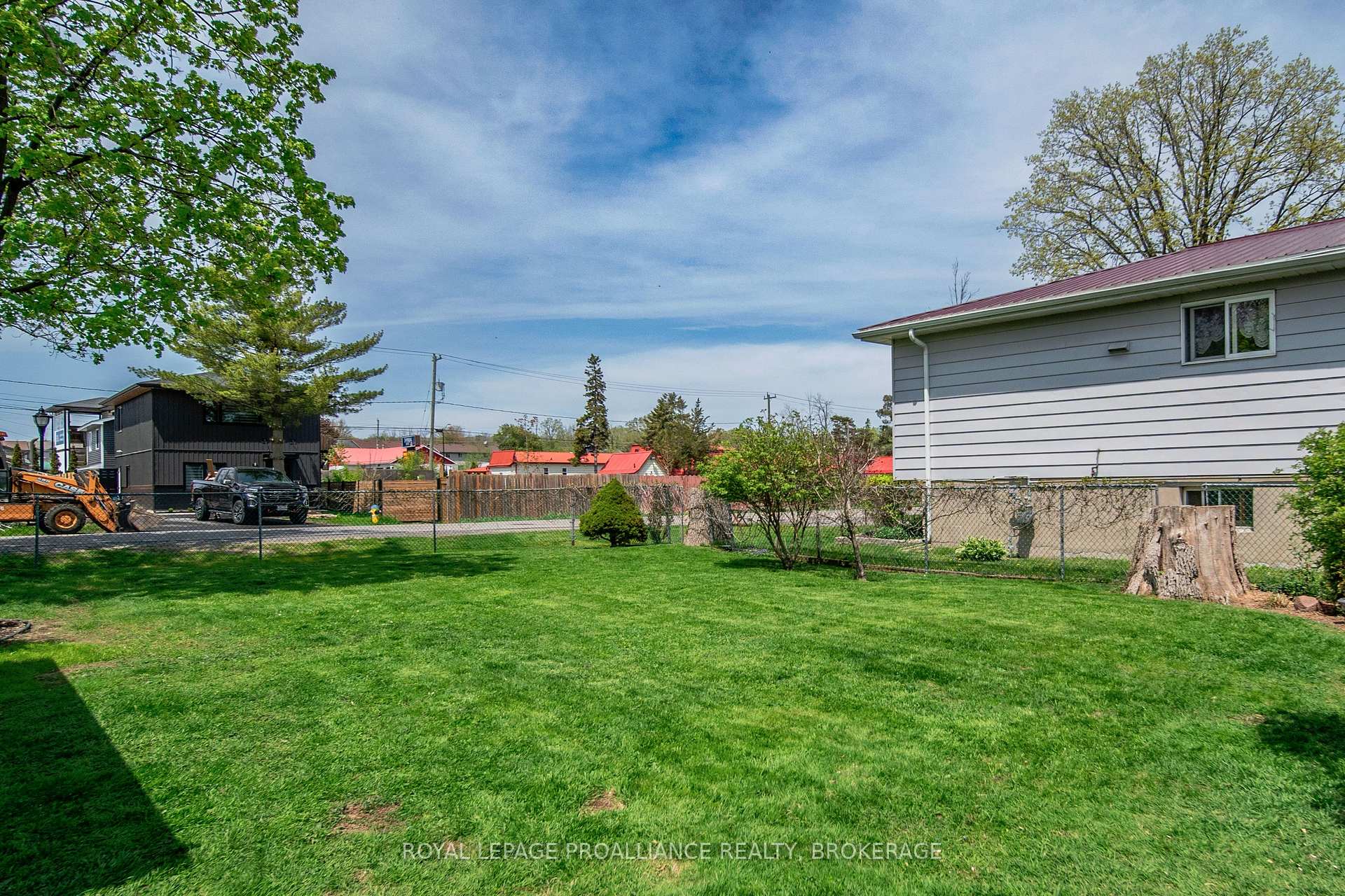 Photo 44 of 101 Elizabeth Drive, Gananoque — HOMEH