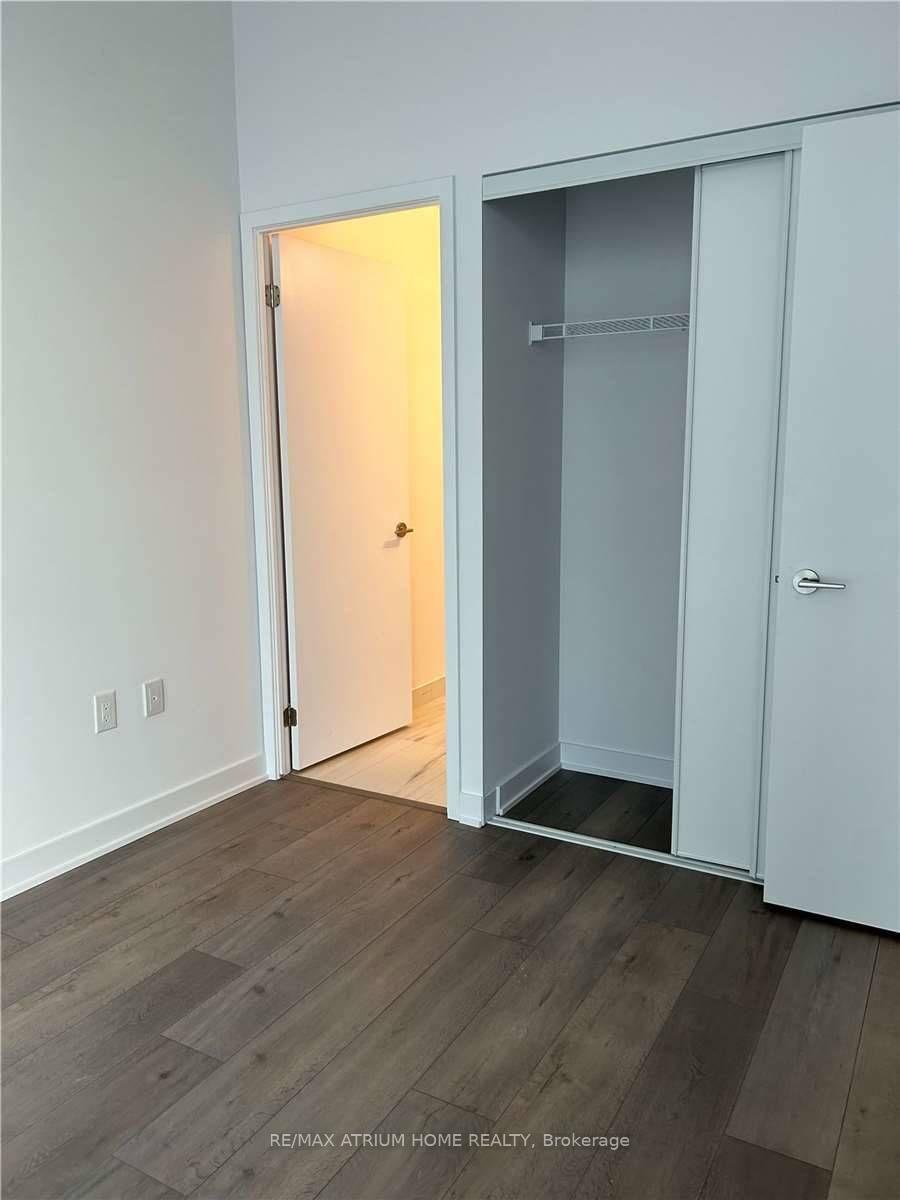 Photo 13 of Unit 520, 38 Honeycrisp Crescent, Vaughan, Vaughan Corporate Centre — HOMEH