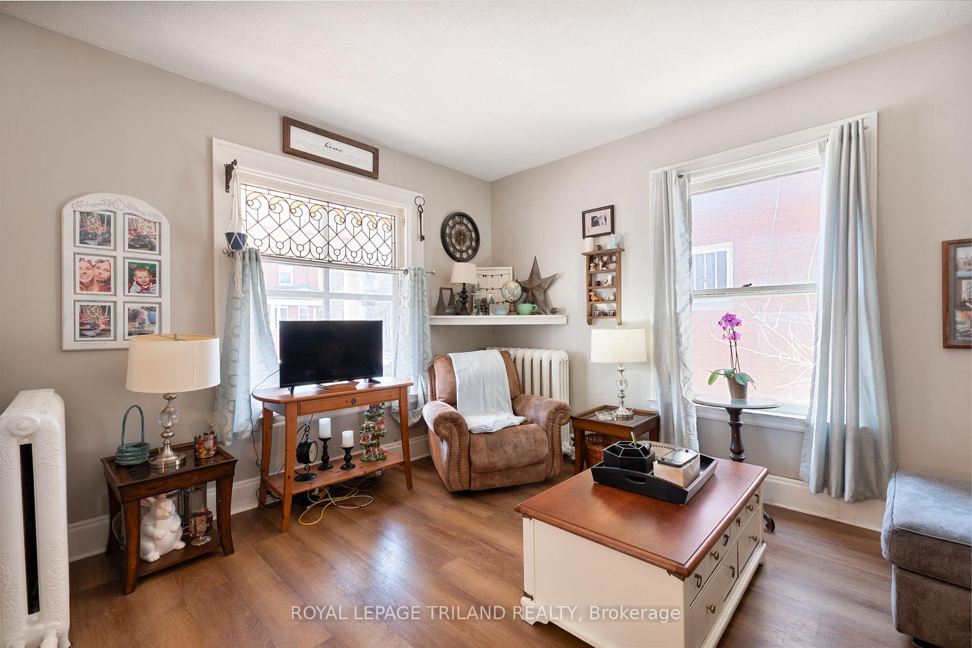 Photo 9 of 91 Curtis Street, St. Thomas — HOMEH