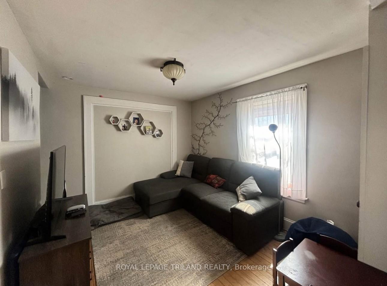 Photo 63 of 91 Curtis Street, St. Thomas — HOMEH