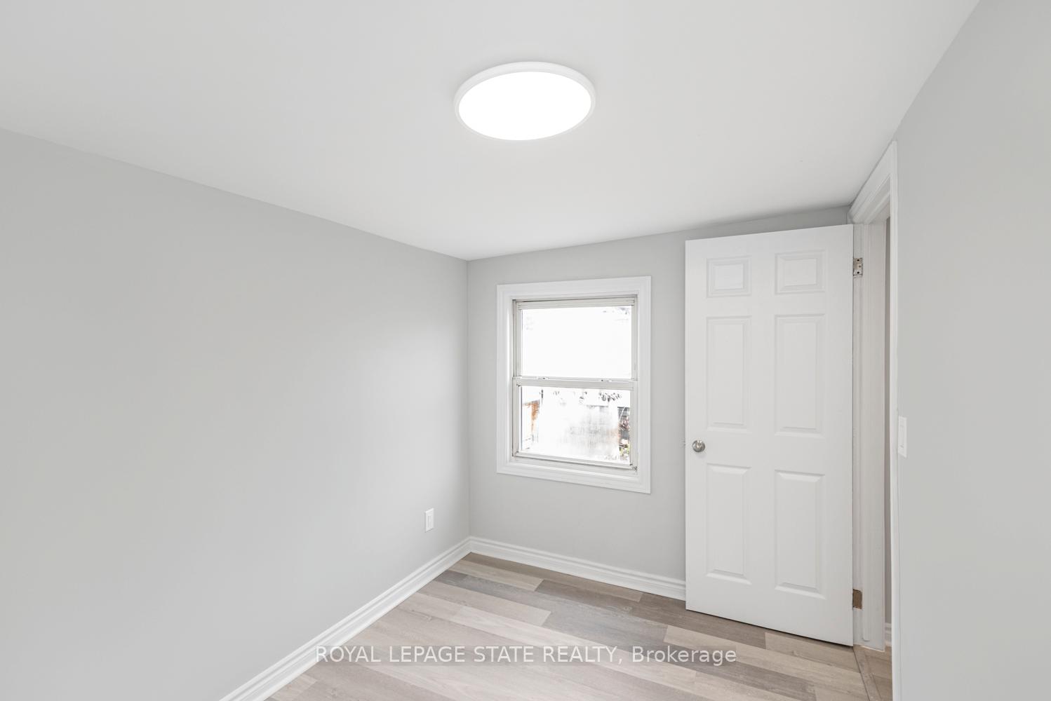 Photo 4 of 333 Britannia Avenue, Hamilton, Homeside — HOMEH