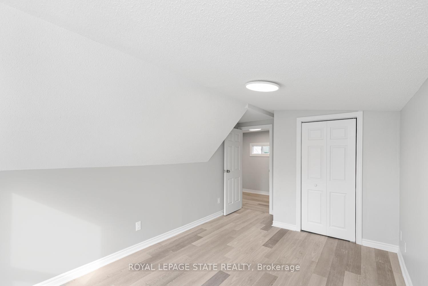 Photo 7 of 333 Britannia Avenue, Hamilton, Homeside — HOMEH