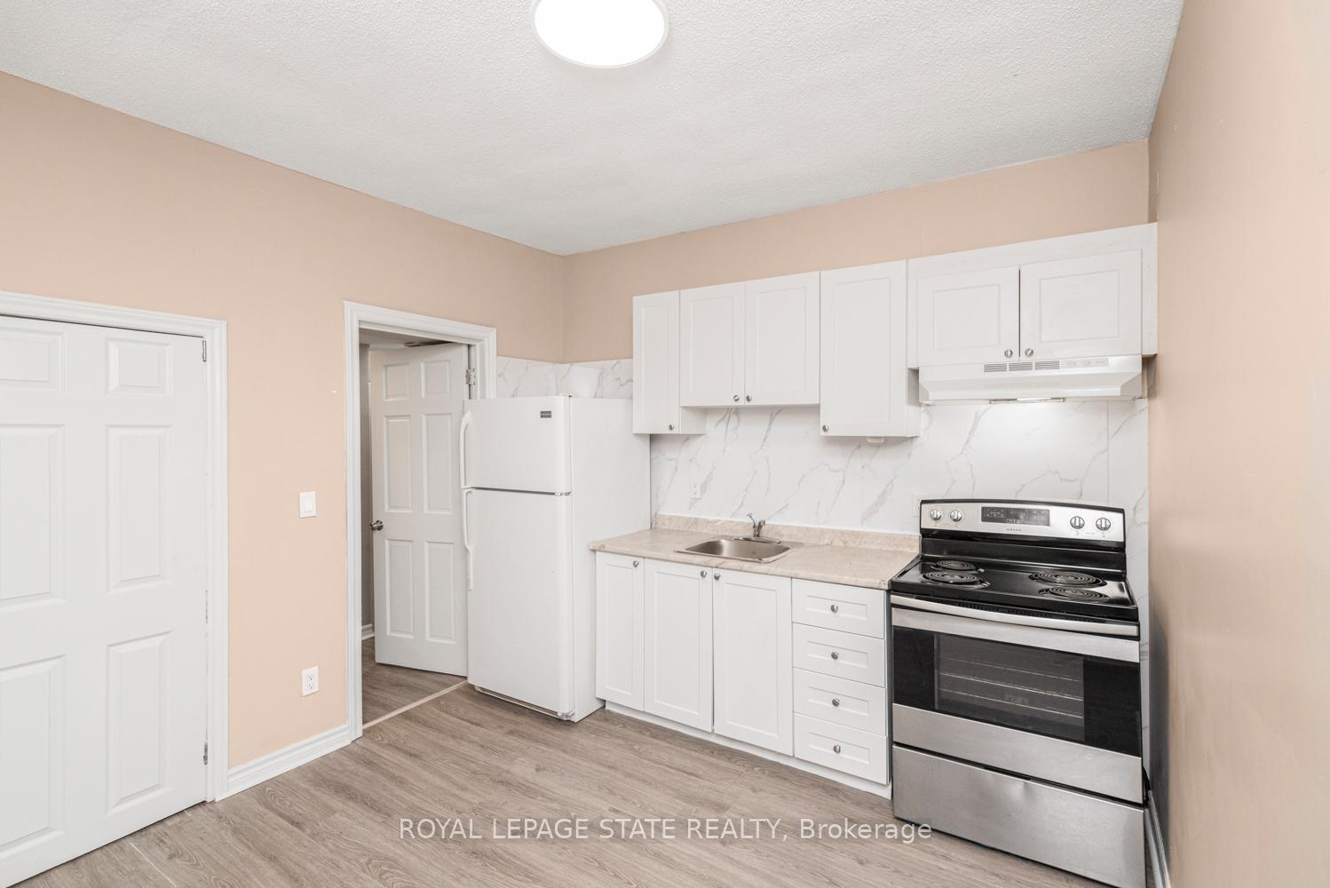 Photo 13 of 333 Britannia Avenue, Hamilton, Homeside — HOMEH