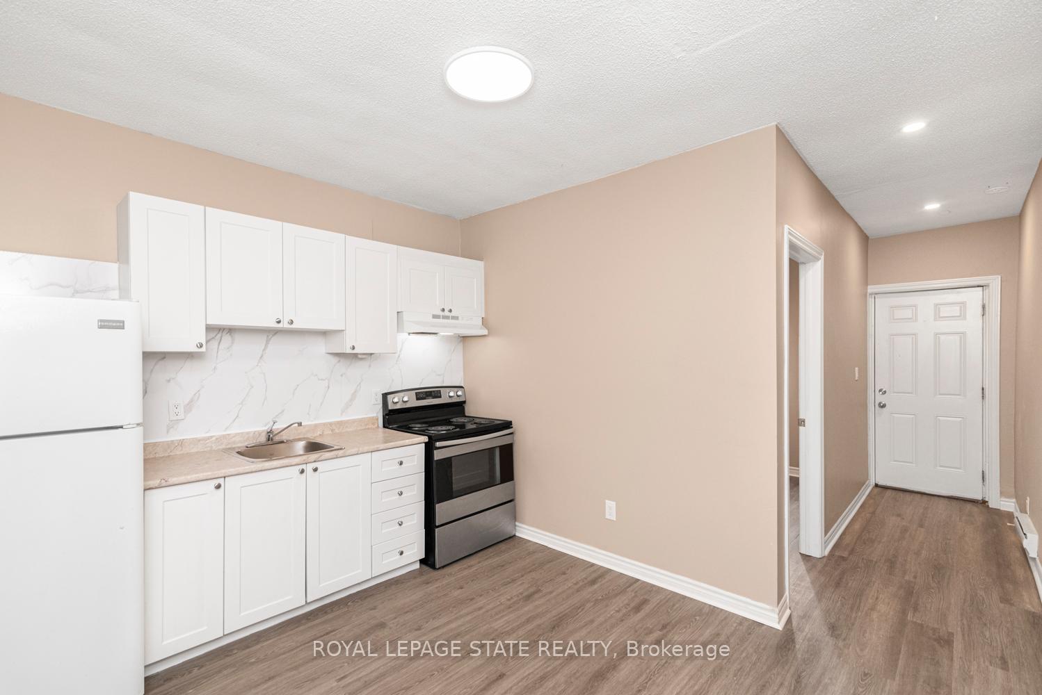 Photo 14 of 333 Britannia Avenue, Hamilton, Homeside — HOMEH