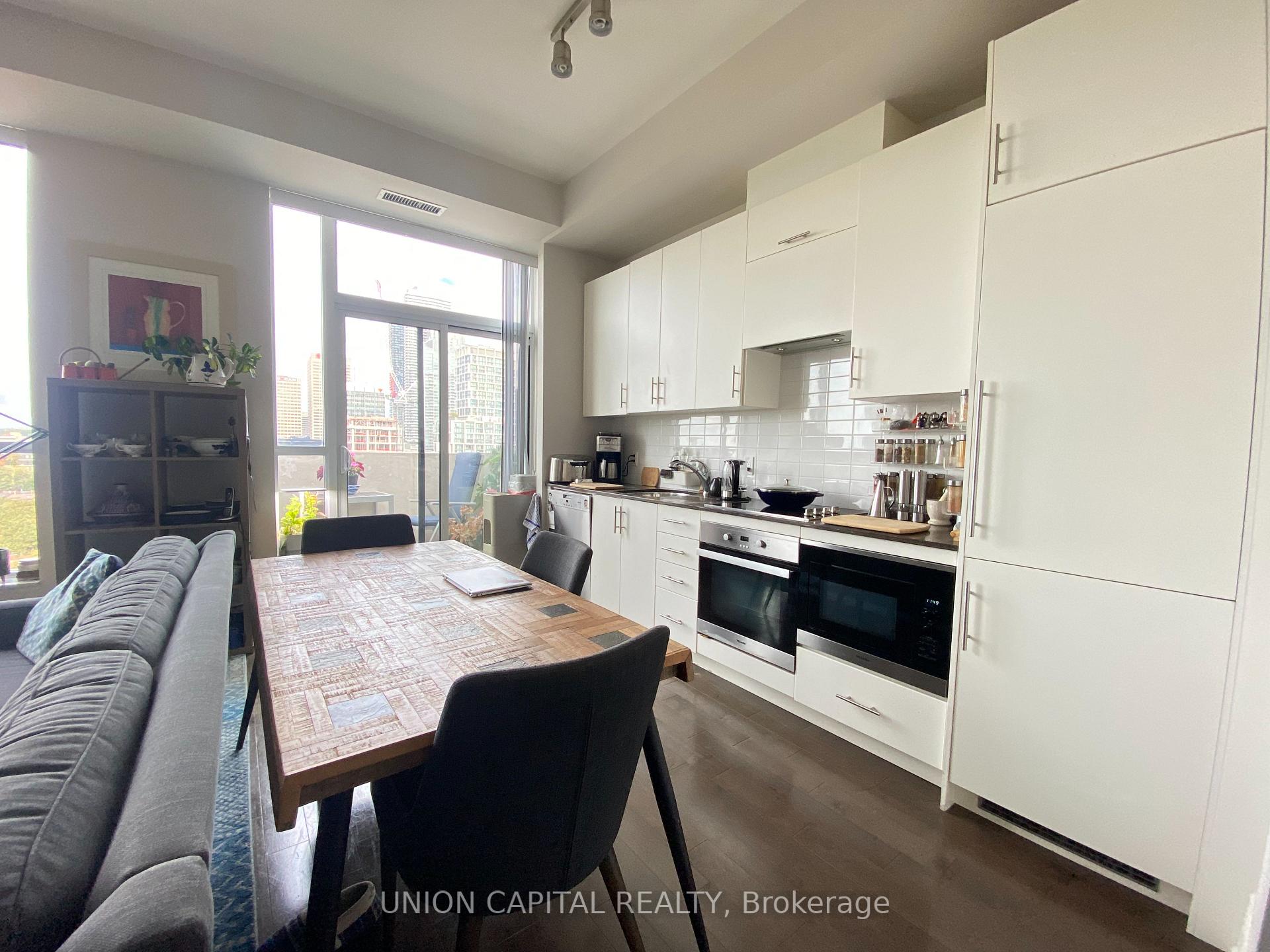 Photo 6 of Unit 1010, 23 Glebe Road W, Toronto, Yonge-Eglinton — HOMEH