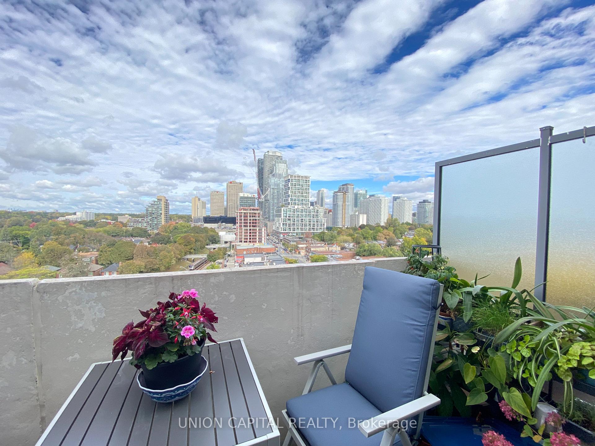 Photo 11 of Unit 1010, 23 Glebe Road W, Toronto, Yonge-Eglinton — HOMEH