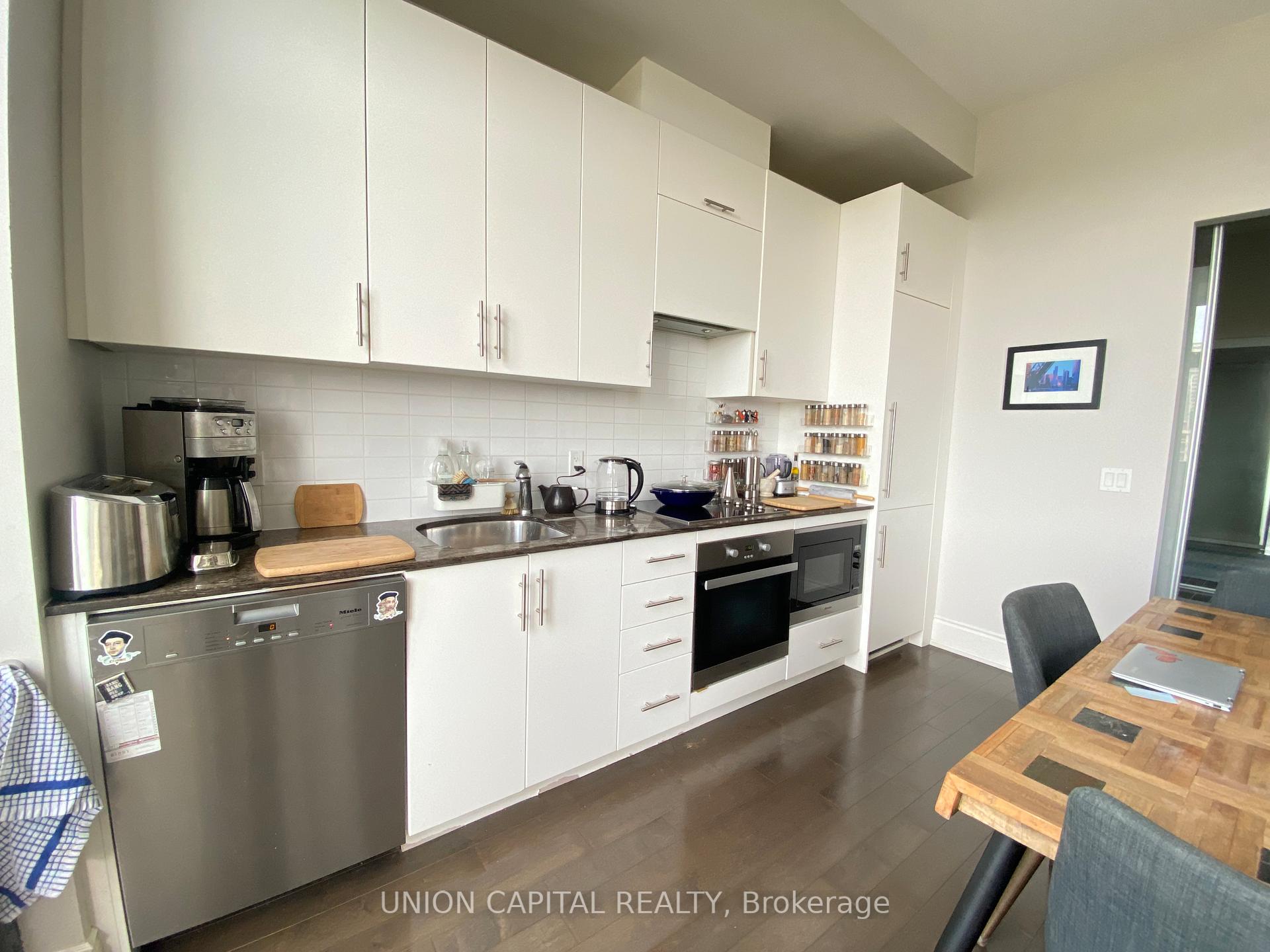 Photo 13 of Unit 1010, 23 Glebe Road W, Toronto, Yonge-Eglinton — HOMEH