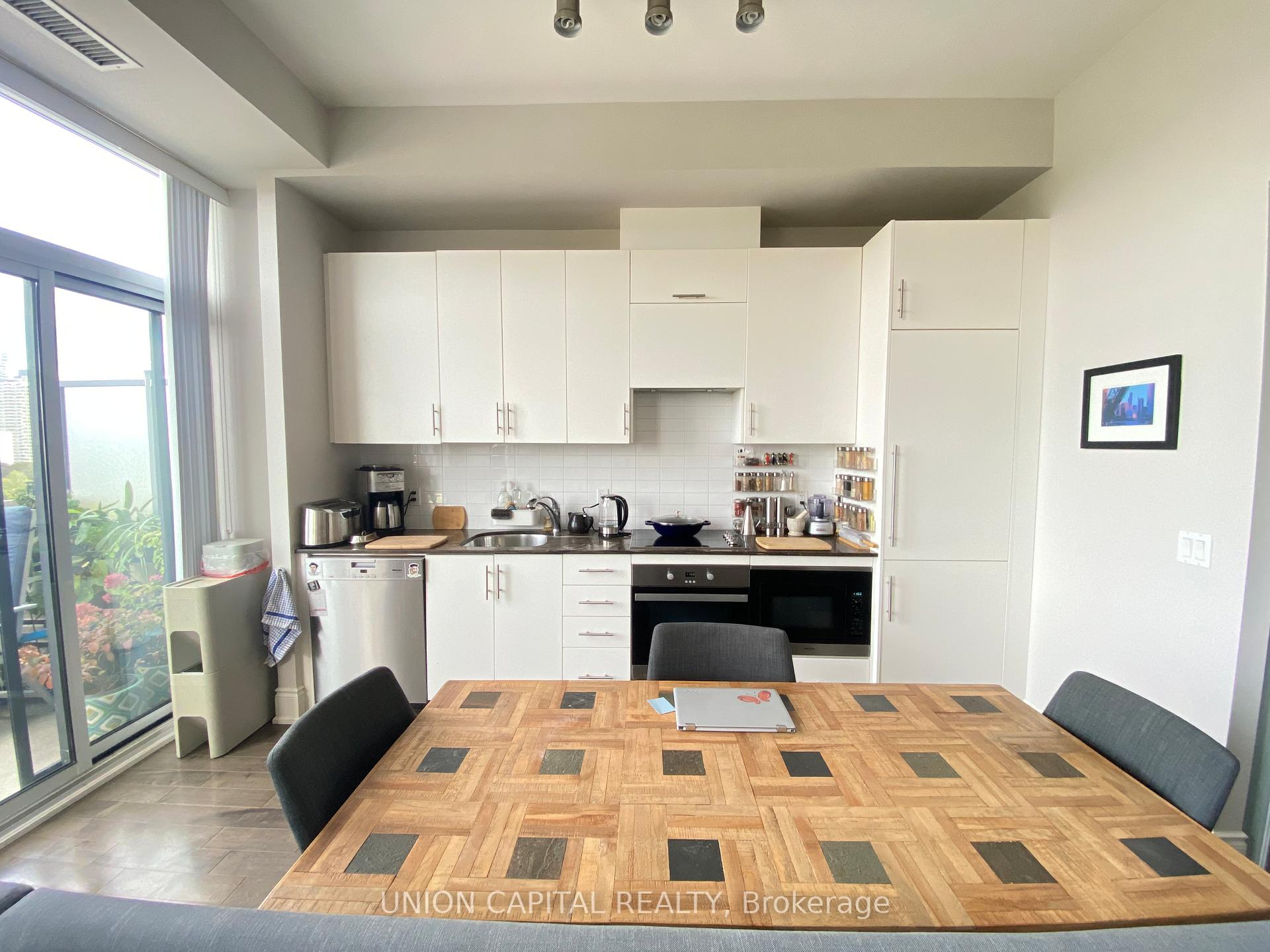 Photo 14 of Unit 1010, 23 Glebe Road W, Toronto, Yonge-Eglinton — HOMEH