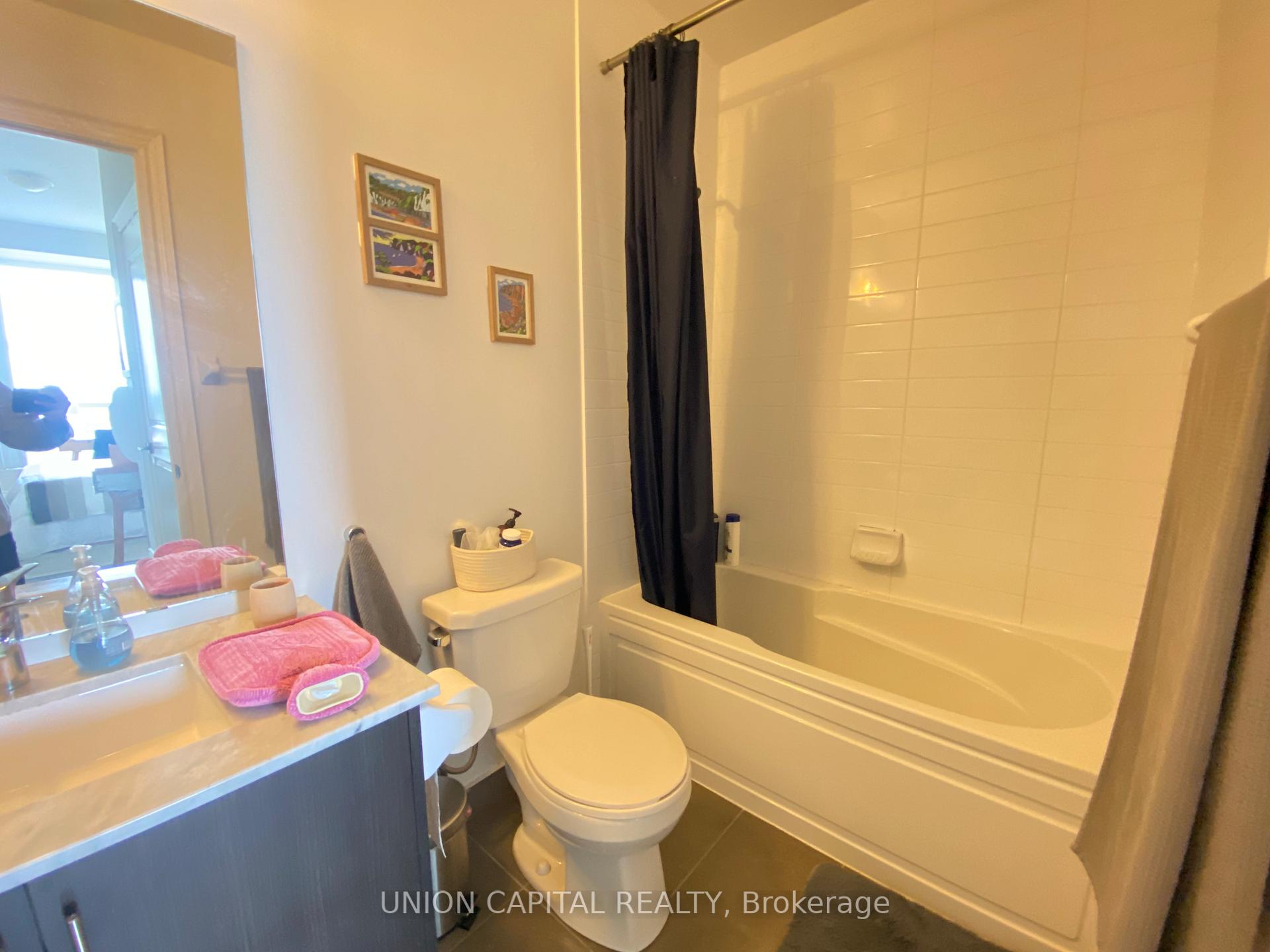 Photo 28 of Unit 1010, 23 Glebe Road W, Toronto, Yonge-Eglinton — HOMEH