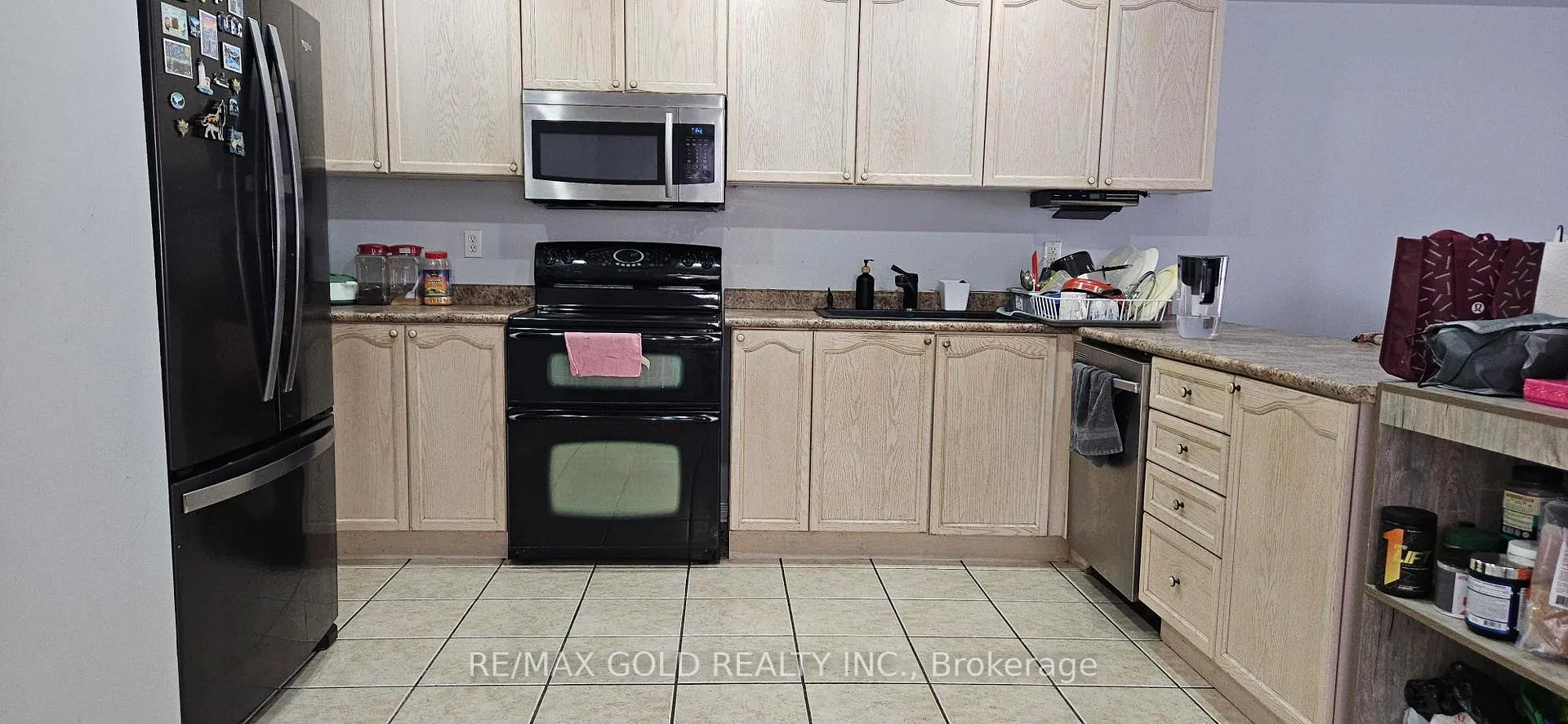 Photo 5 of Unit (UPPER), 69 Milkweed Crescent, Brampton, Northwest Sandalwood Parkway — HOMEH