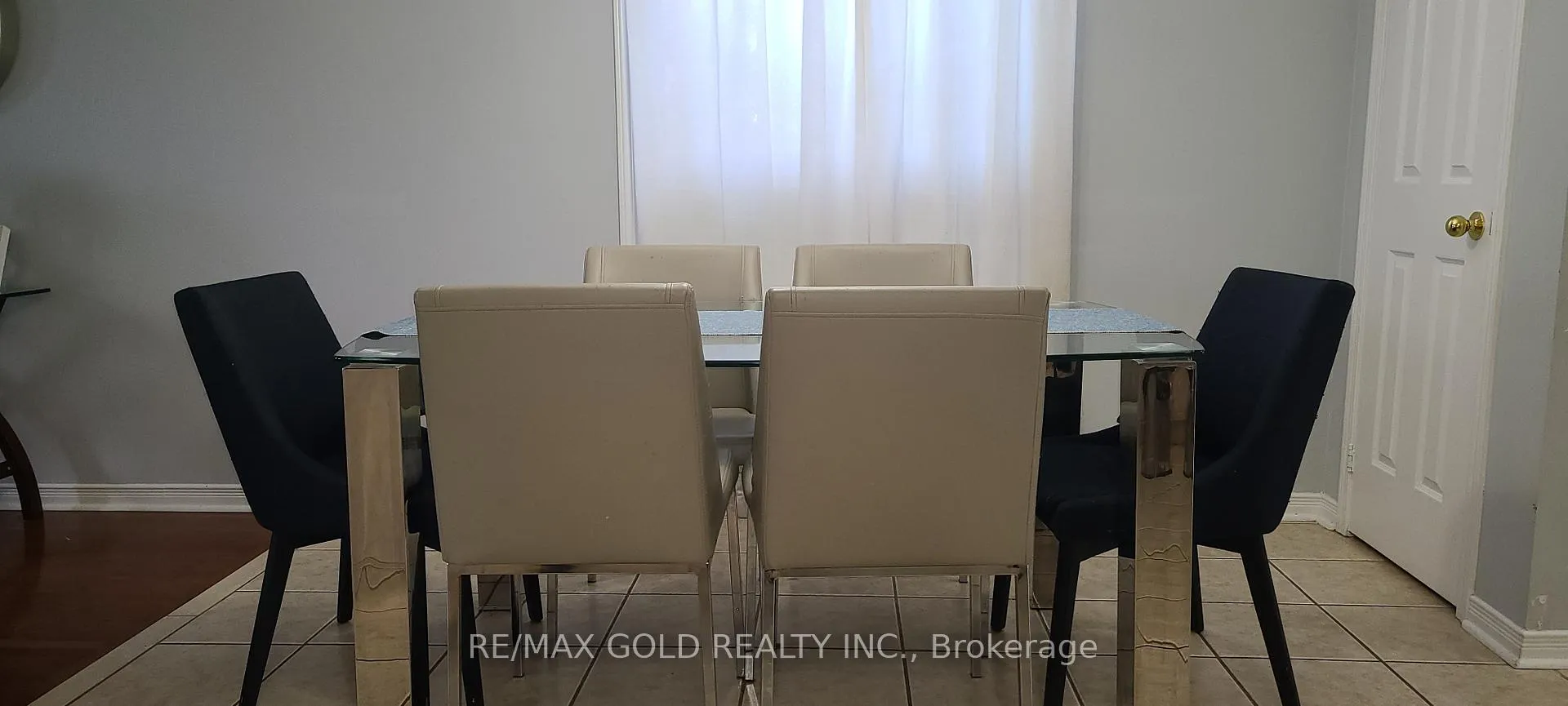 Photo 7 of Unit (UPPER), 69 Milkweed Crescent, Brampton, Northwest Sandalwood Parkway — HOMEH