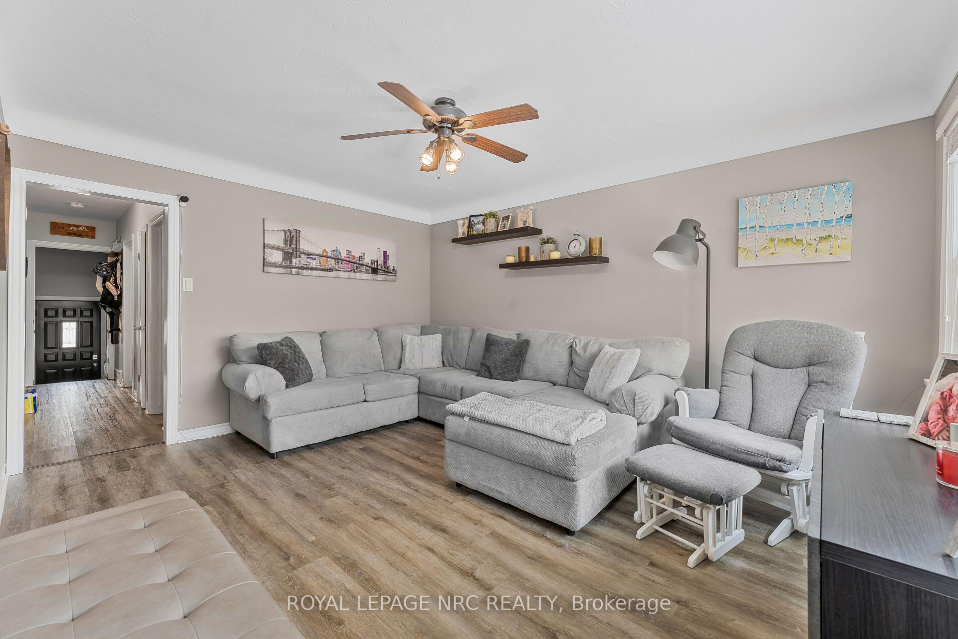 Photo 3 of 43 Marmora Street, St. Catharines, E. Chester — HOMEH