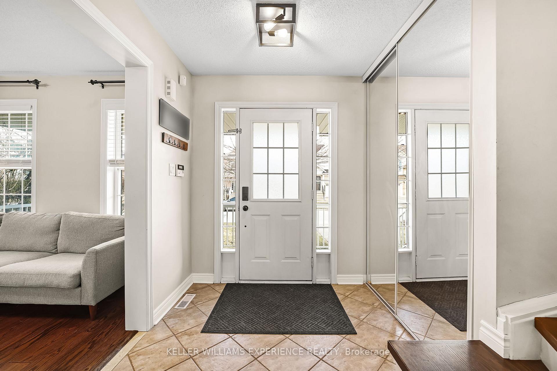 Photo 9 of 6 Brookwood Drive, Barrie, 400 West — HOMEH