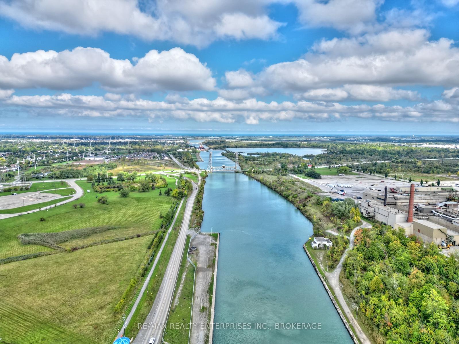 Photo 21 of 12 Fairburn Avenue, St. Catharines, Burleigh Hill — HOMEH