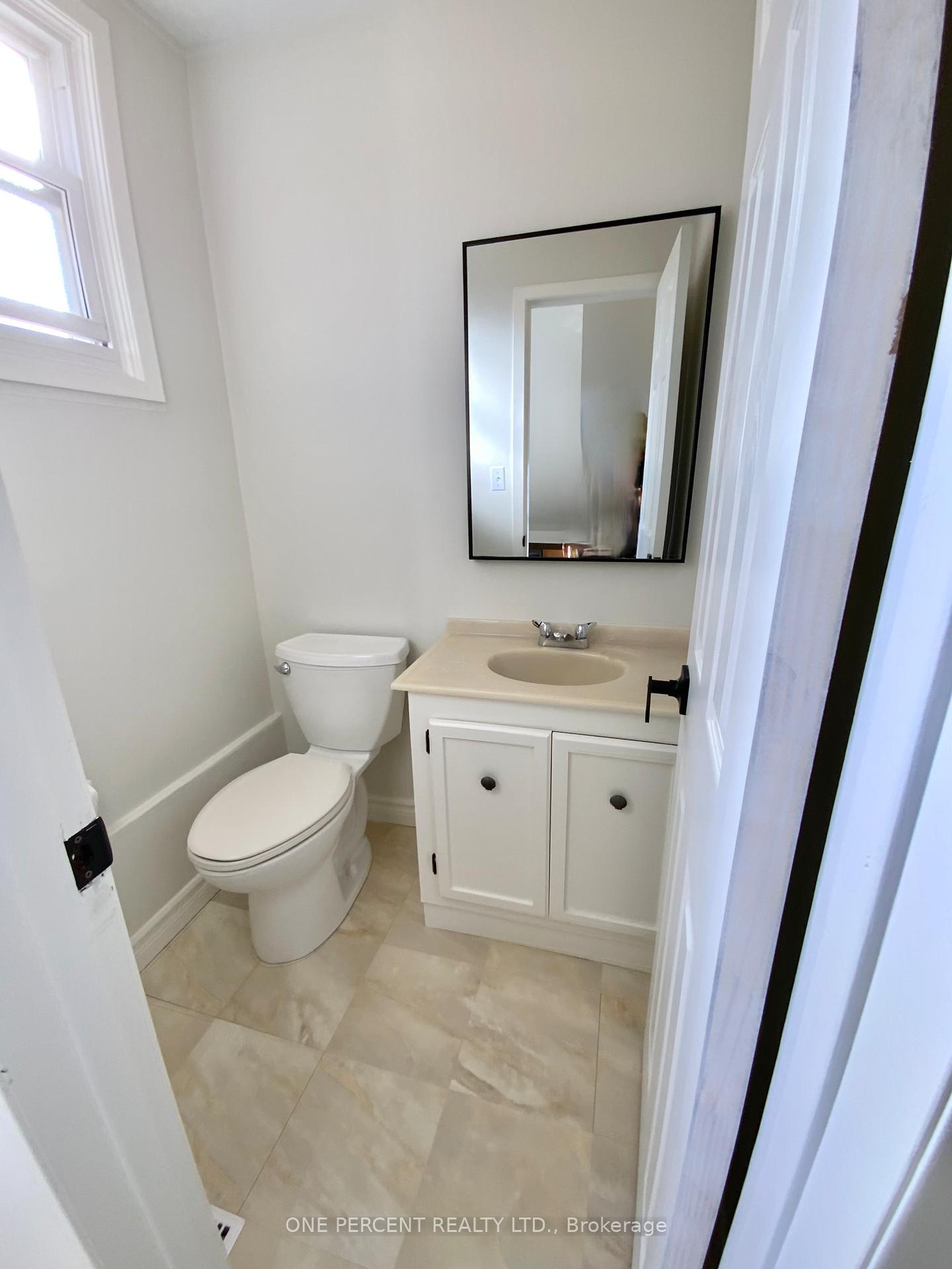 Photo 14 of 40 Westfield Drive, St. Catharines, Fairview — HOMEH
