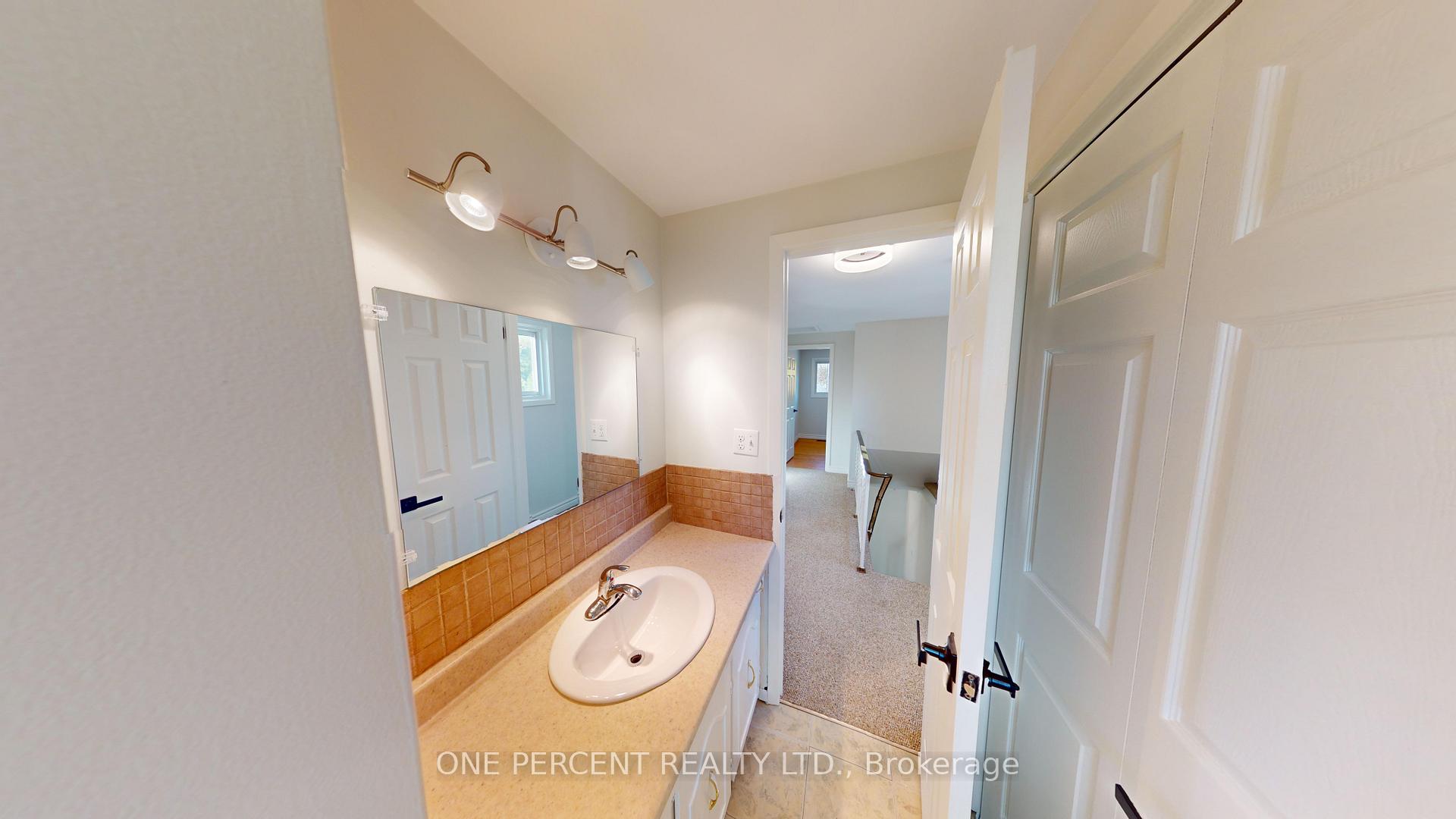 Photo 17 of 40 Westfield Drive, St. Catharines, Fairview — HOMEH