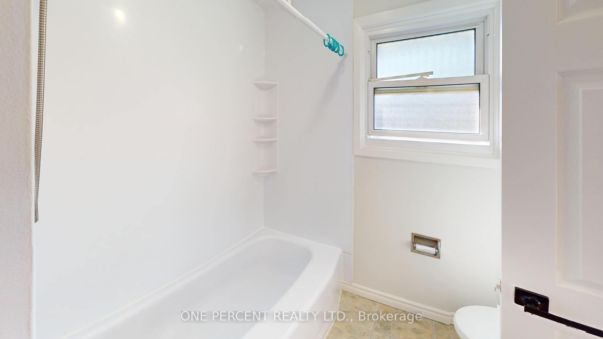 Photo 18 of 40 Westfield Drive, St. Catharines, Fairview — HOMEH