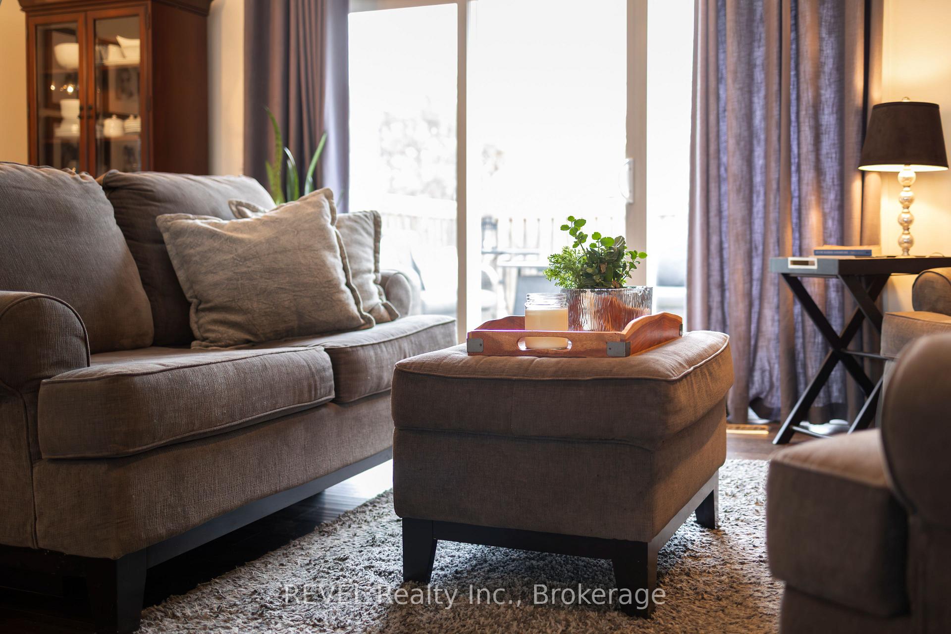 Photo 7 of 31 Jacobson Avenue, St. Catharines, Glendale/Glenridge — HOMEH