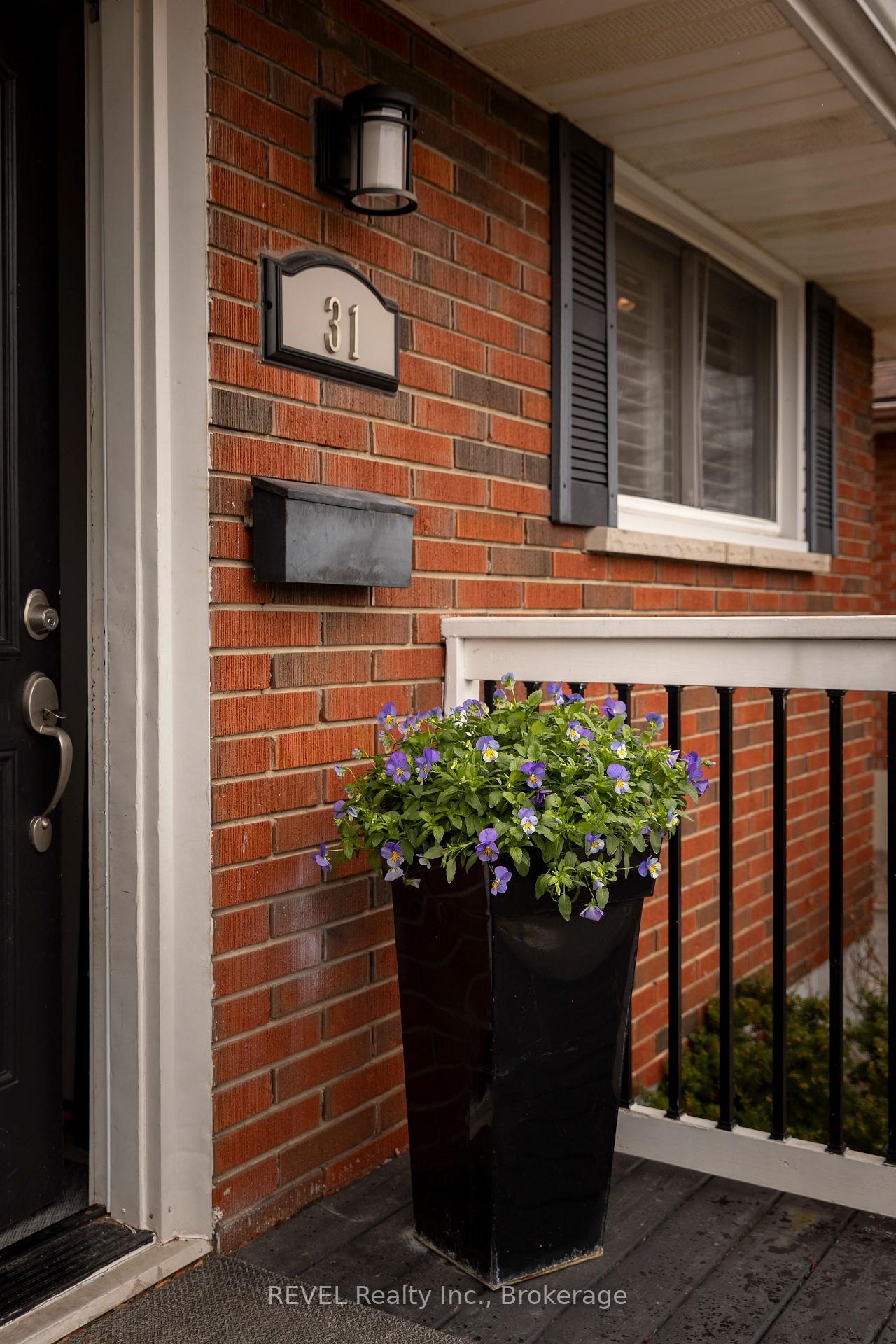 Photo 65 of 31 Jacobson Avenue, St. Catharines, Glendale/Glenridge — HOMEH