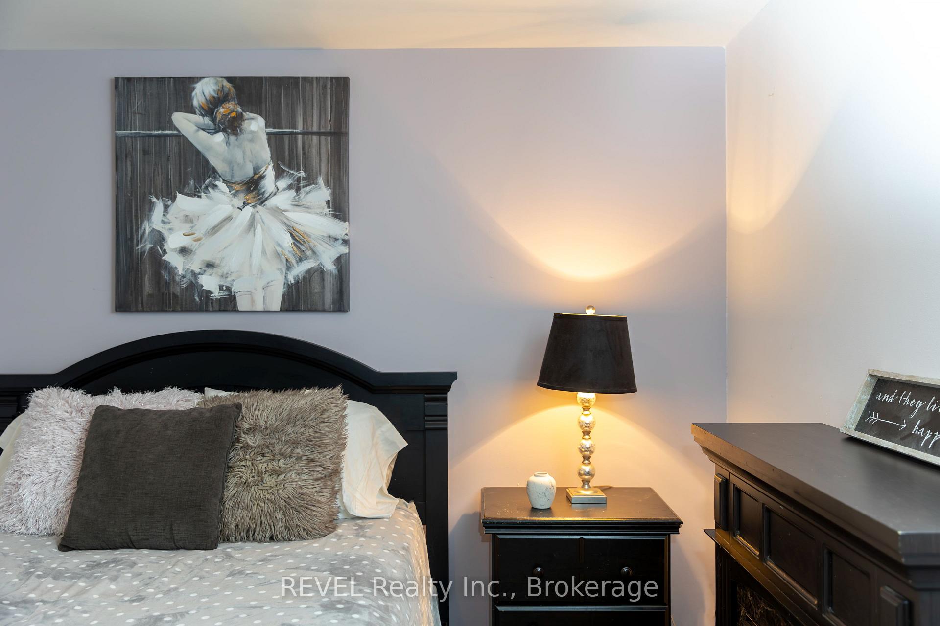 Photo 41 of 31 Jacobson Avenue, St. Catharines, Glendale/Glenridge — HOMEH