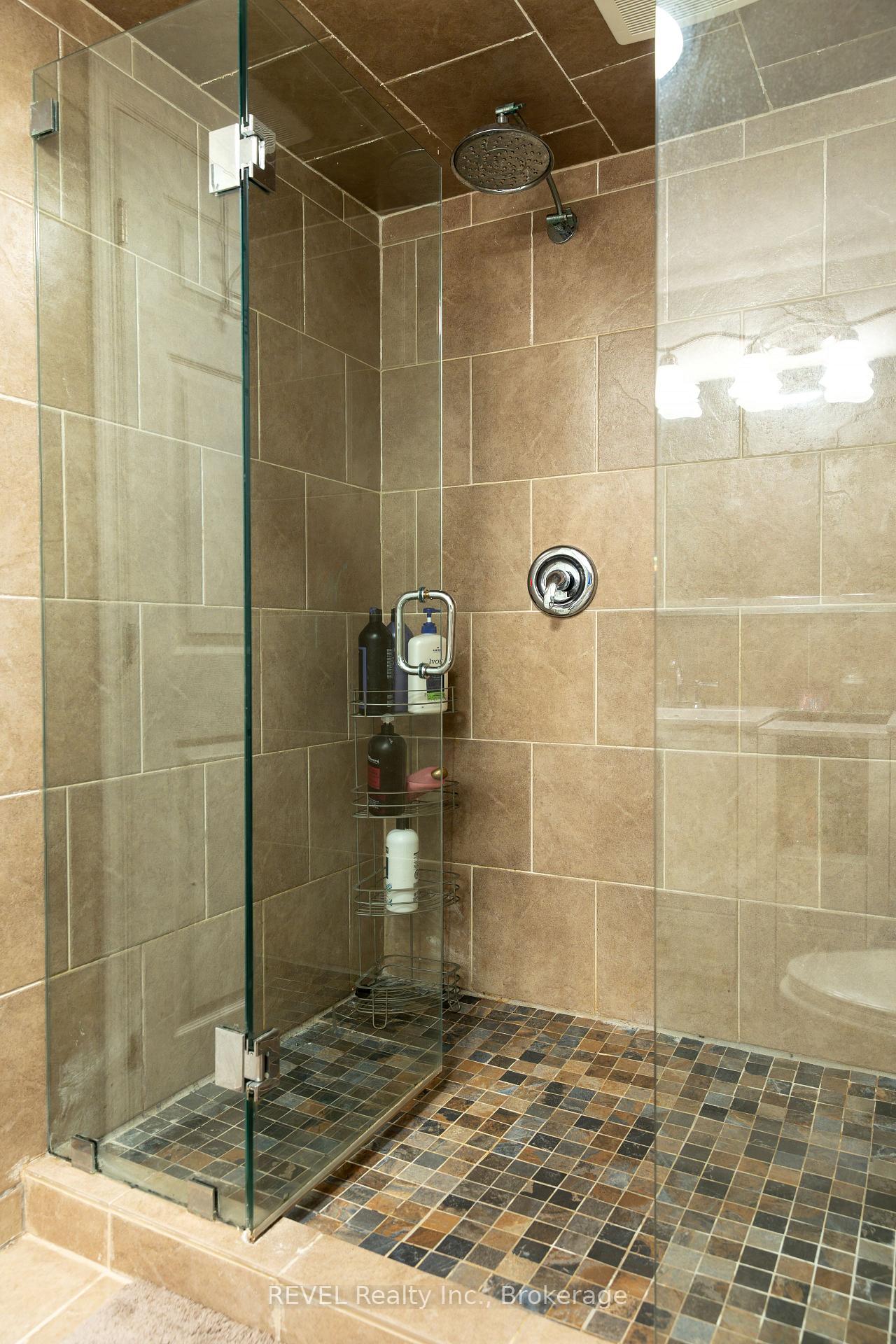 Photo 44 of 31 Jacobson Avenue, St. Catharines, Glendale/Glenridge — HOMEH