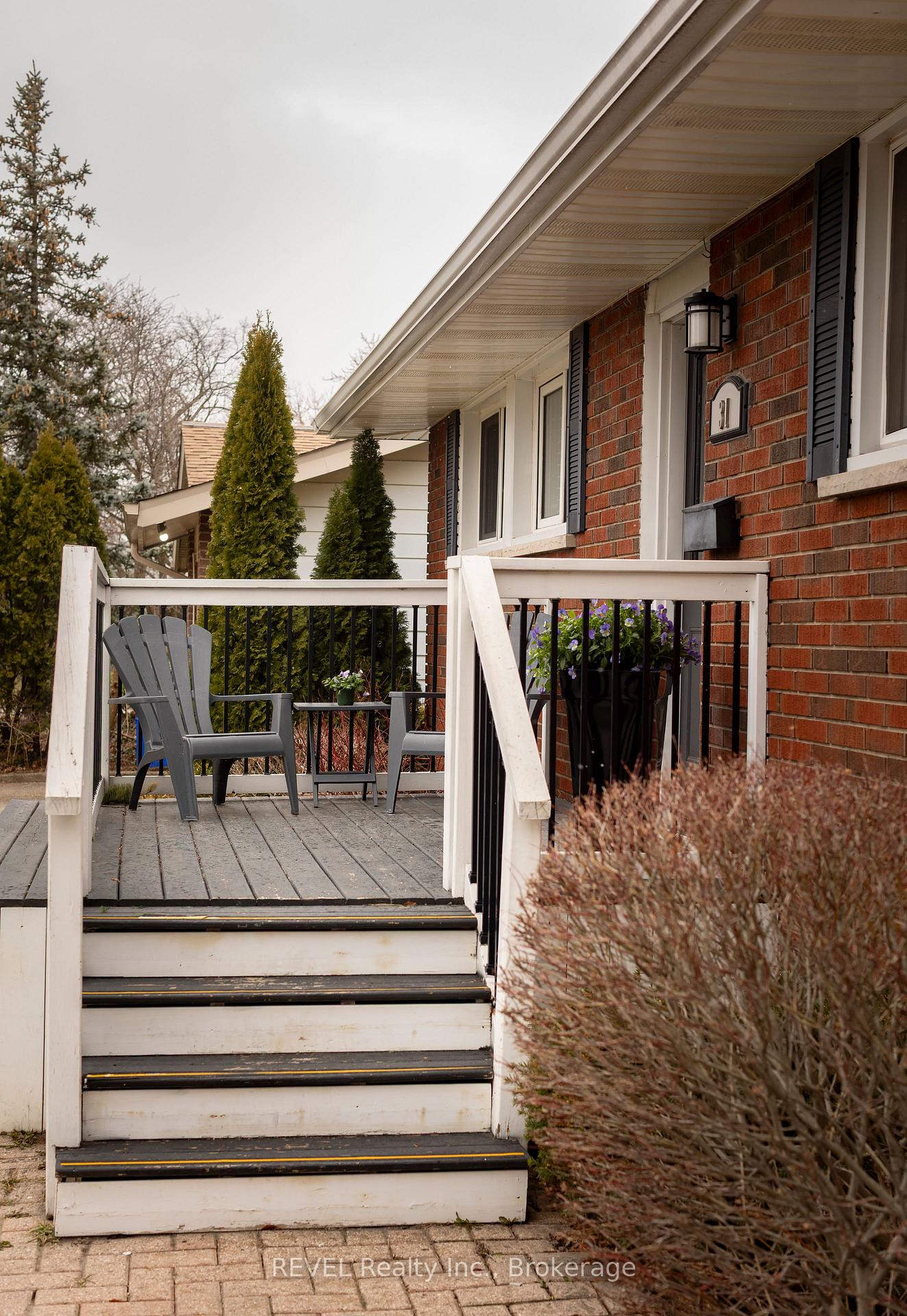 Photo 49 of 31 Jacobson Avenue, St. Catharines, Glendale/Glenridge — HOMEH