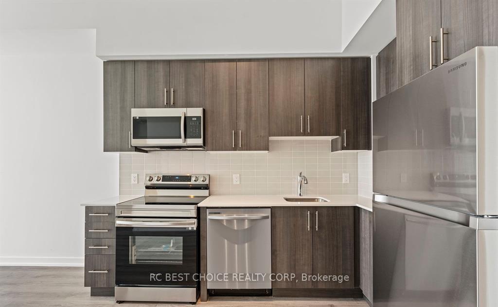 Photo 4 of Unit 1711, 1480 Bayly Street, Pickering, Bay Ridges — HOMEH