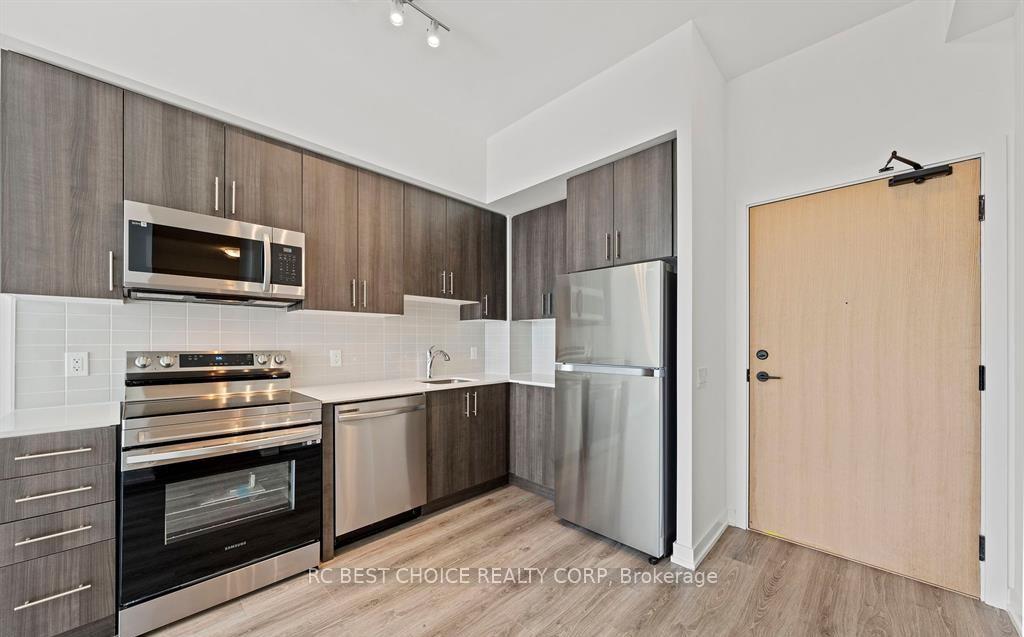 Photo 5 of Unit 1711, 1480 Bayly Street, Pickering, Bay Ridges — HOMEH