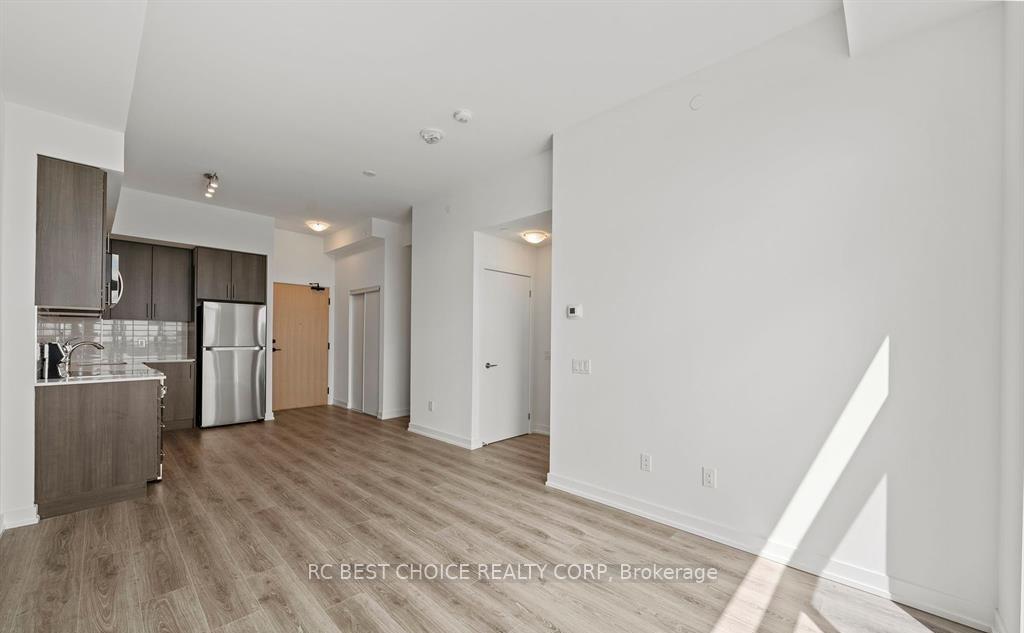 Photo 9 of Unit 1711, 1480 Bayly Street, Pickering, Bay Ridges — HOMEH