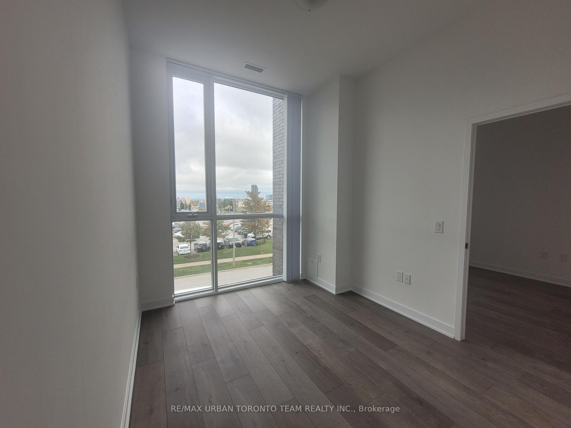 Photo 10 of Unit 208, 10 Honeycrisp Crescent, Vaughan, Vaughan Corporate Centre — HOMEH