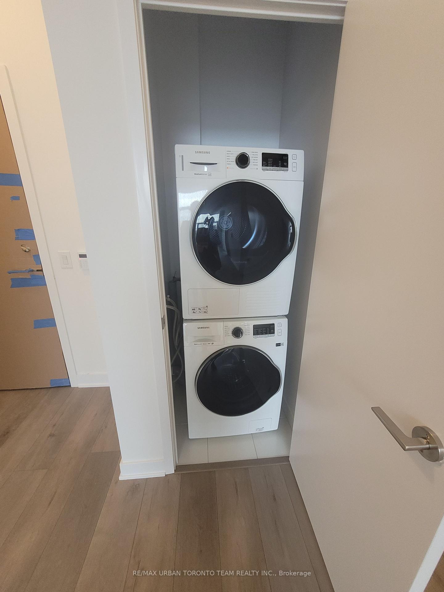 Photo 13 of Unit 208, 10 Honeycrisp Crescent, Vaughan, Vaughan Corporate Centre — HOMEH