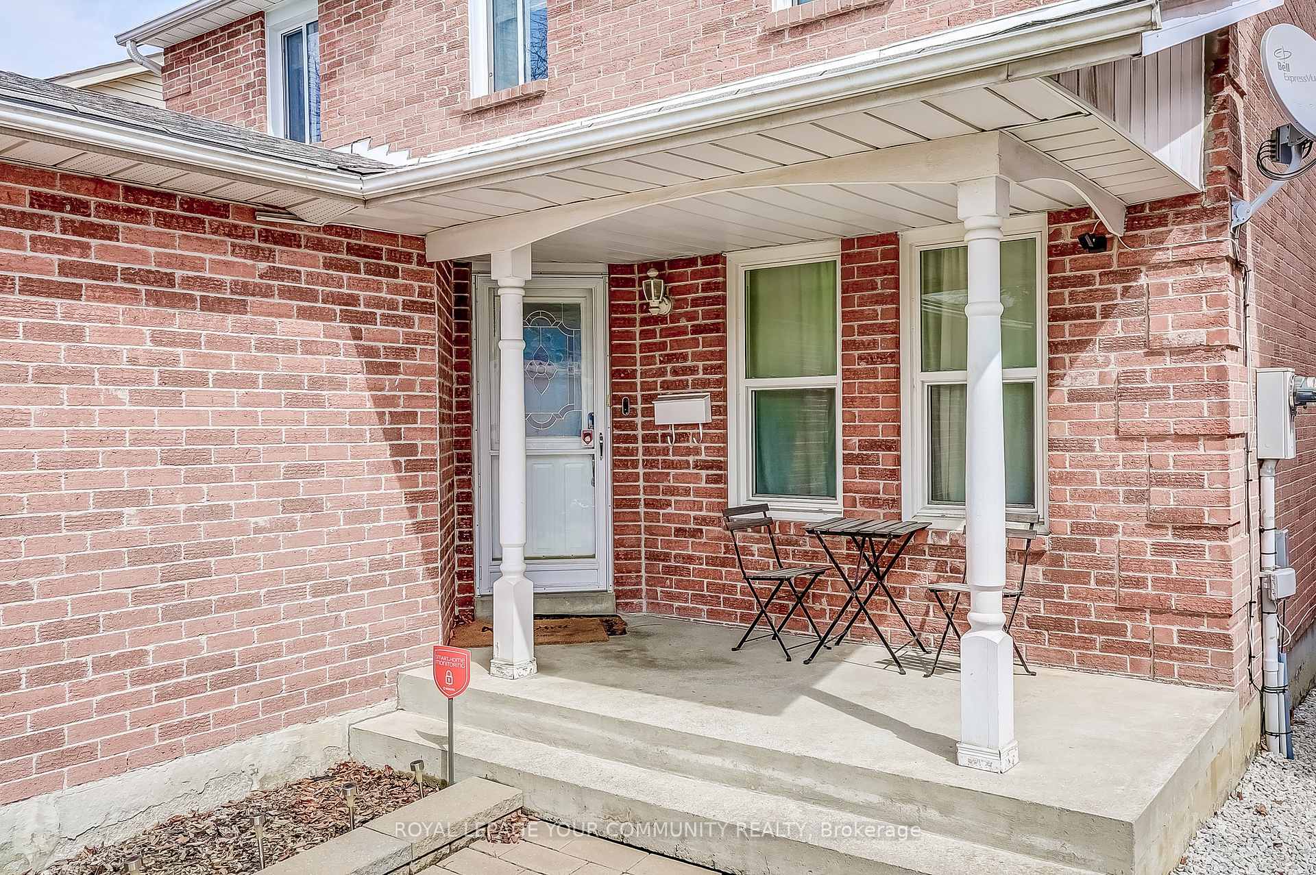 Photo 4 of 27 Cornwall Drive, Ajax, Central — HOMEH