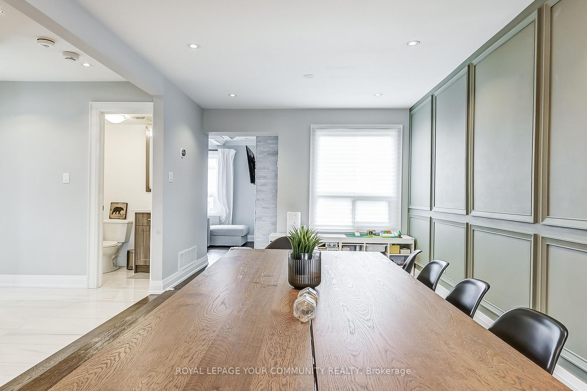 Photo 8 of 27 Cornwall Drive, Ajax, Central — HOMEH