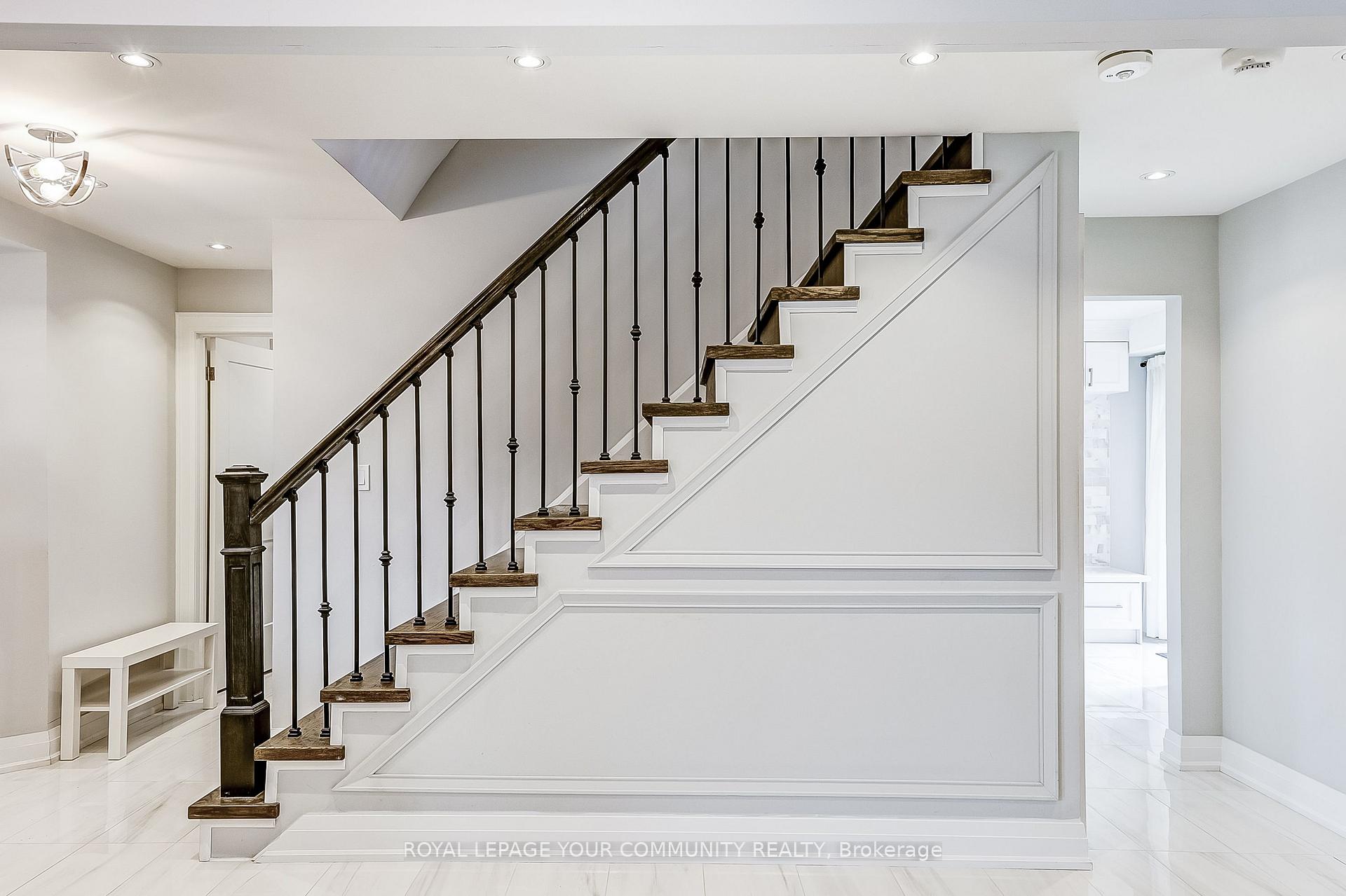 Photo 12 of 27 Cornwall Drive, Ajax, Central — HOMEH