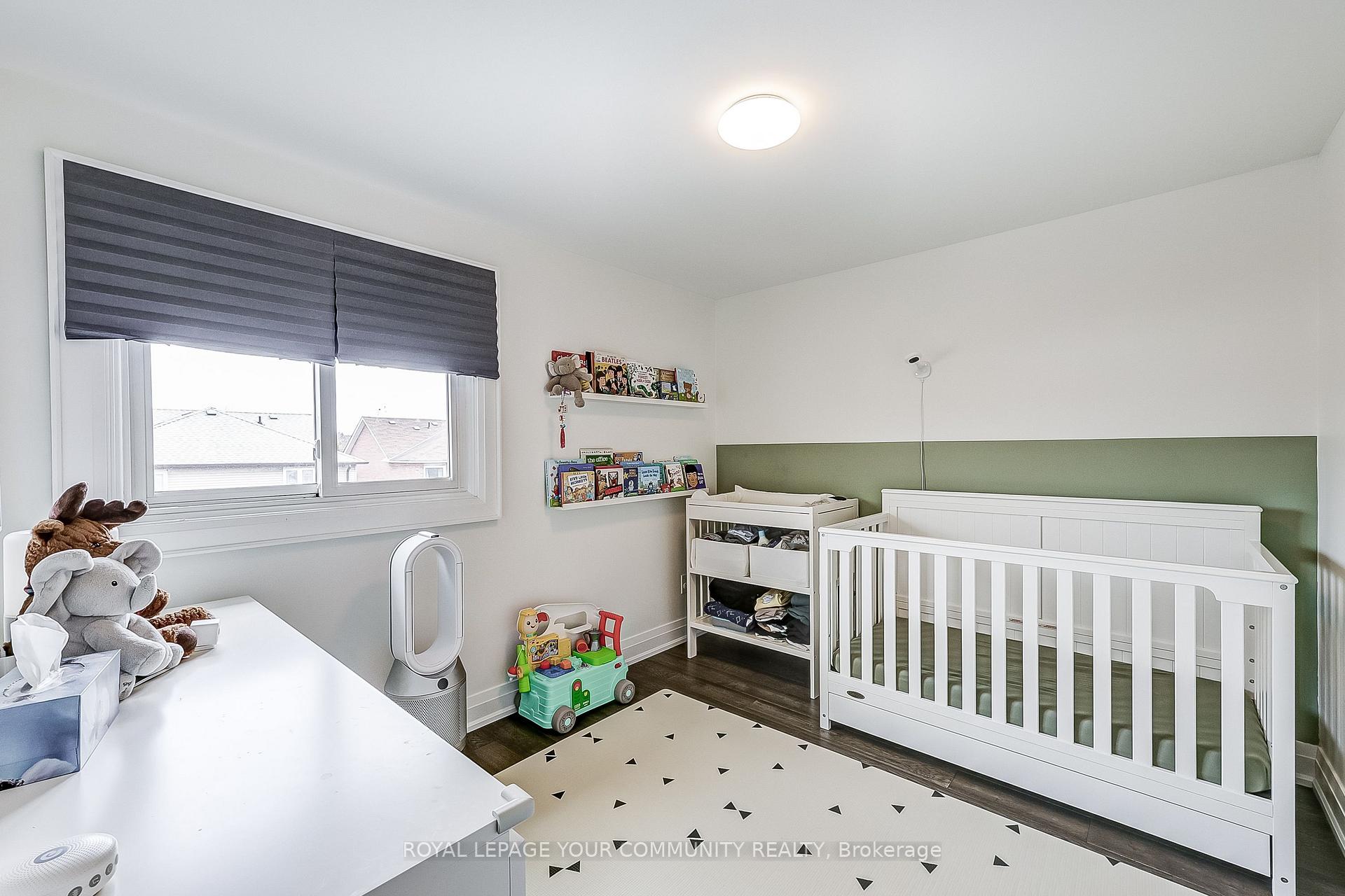 Photo 23 of 27 Cornwall Drive, Ajax, Central — HOMEH