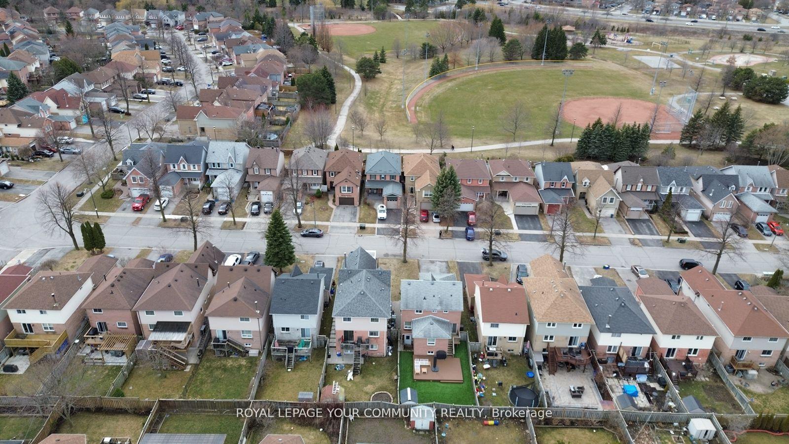 Photo 46 of 27 Cornwall Drive, Ajax, Central — HOMEH