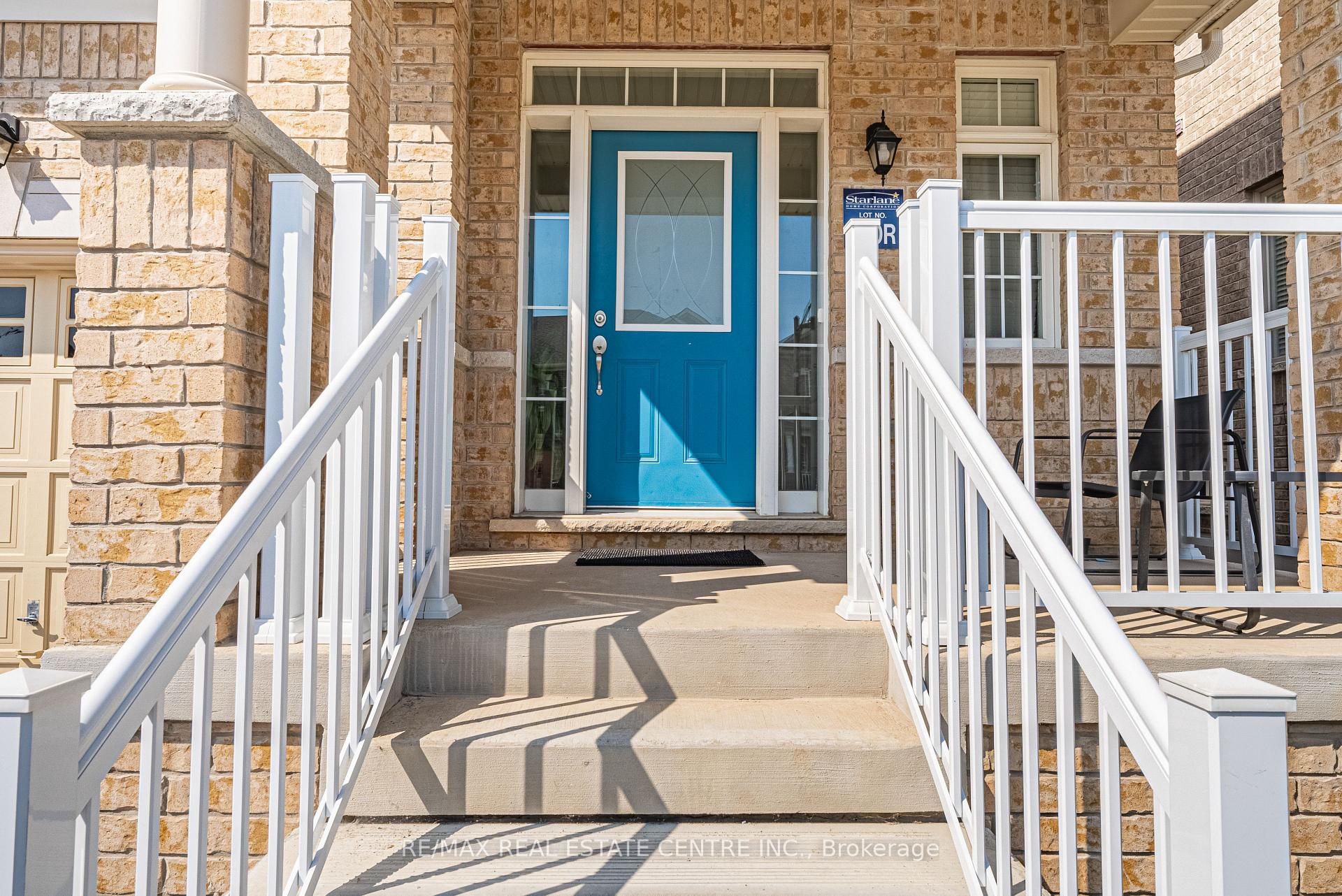 Photo 4 of 95 Kenesky Drive, Hamilton, Waterdown — HOMEH