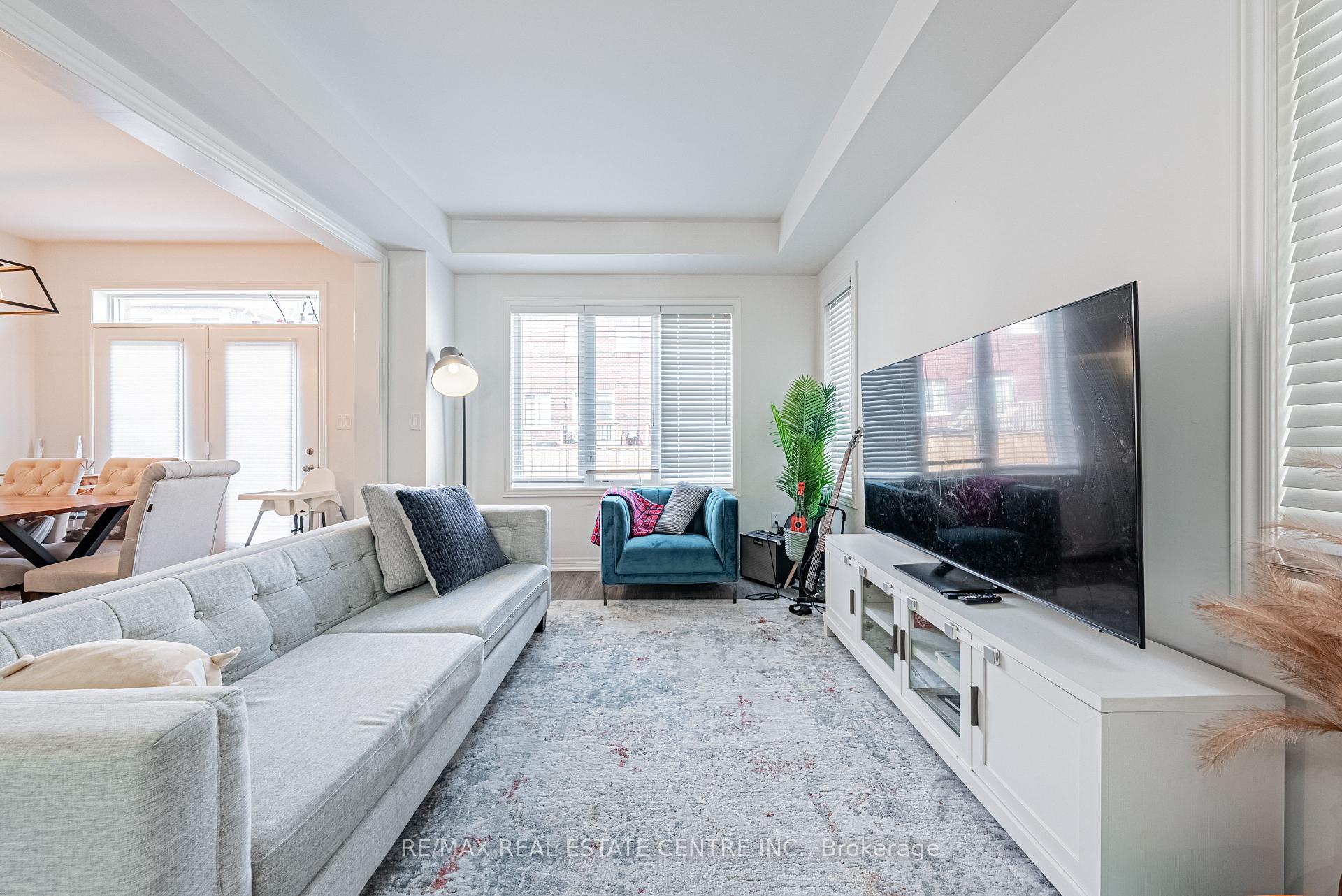 Photo 9 of 95 Kenesky Drive, Hamilton, Waterdown — HOMEH