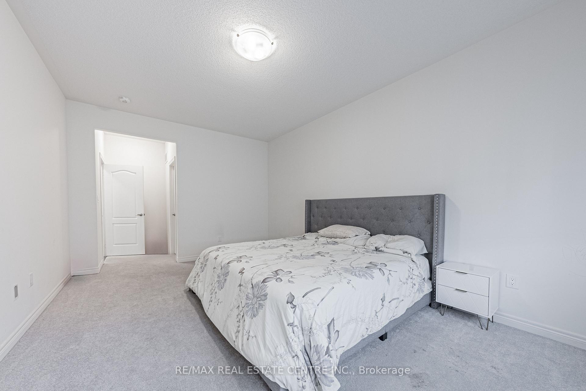 Photo 15 of 95 Kenesky Drive, Hamilton, Waterdown — HOMEH