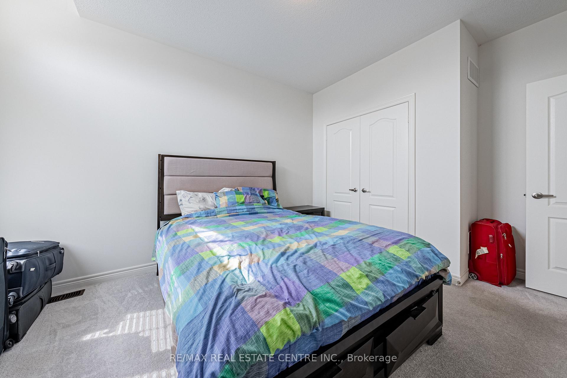 Photo 18 of 95 Kenesky Drive, Hamilton, Waterdown — HOMEH